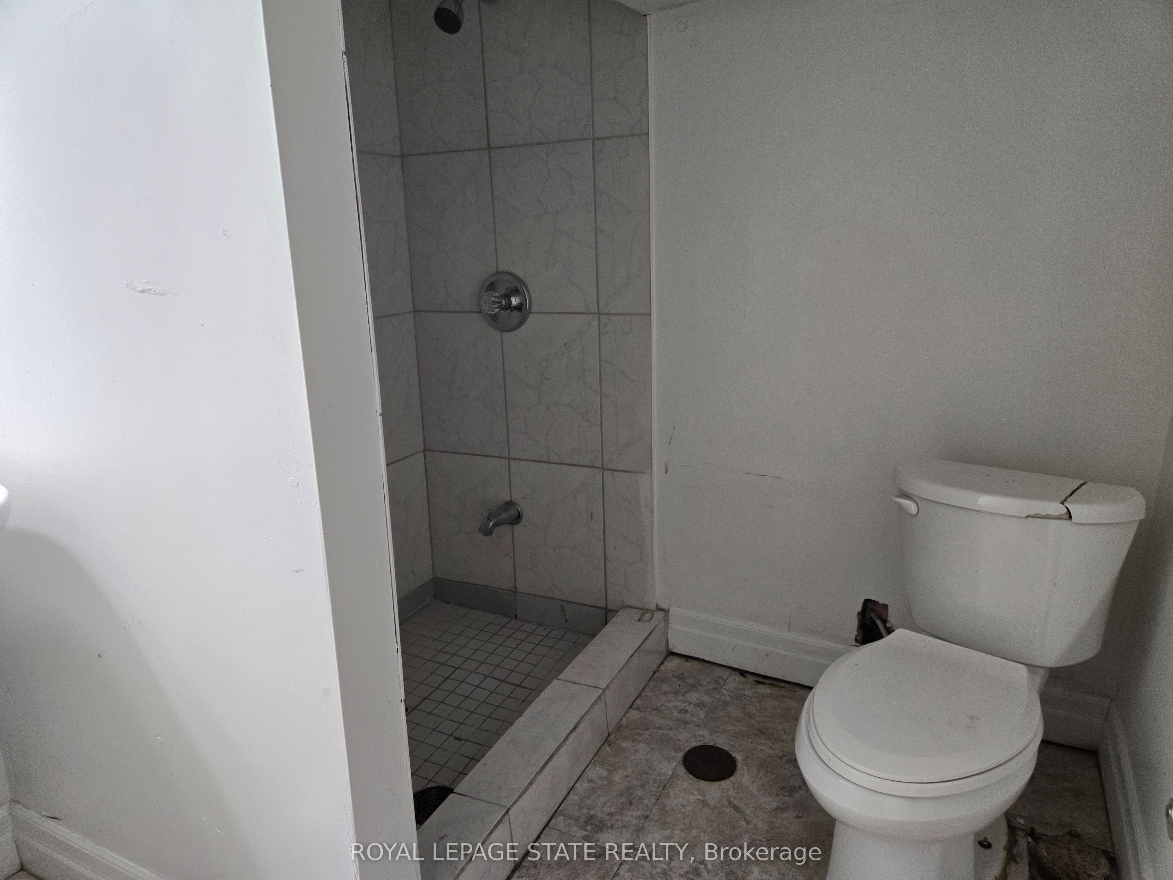 6269 Franklin Avenue Property Photo 17