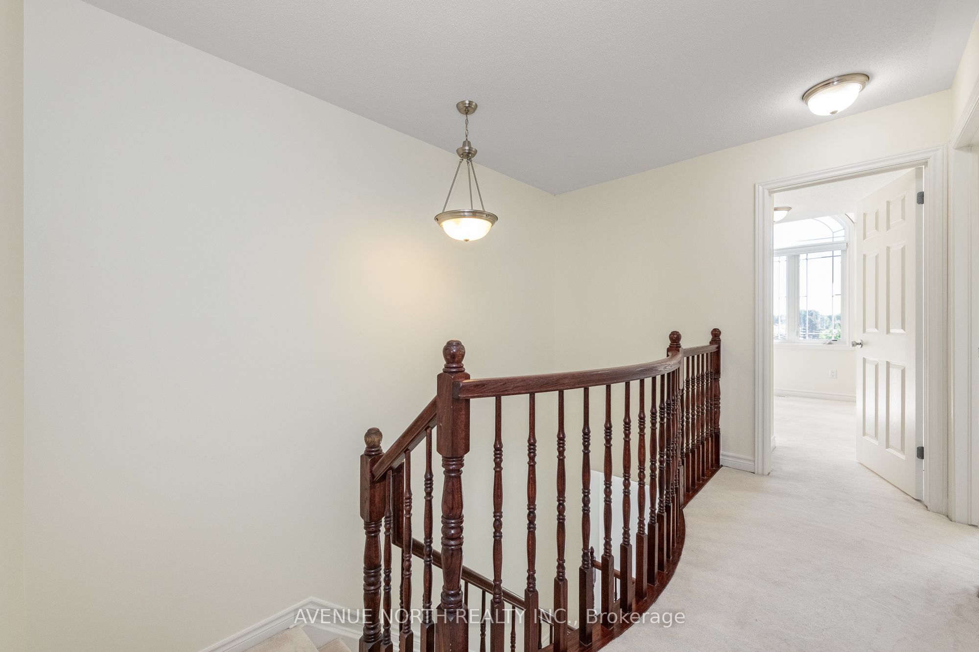 122b Centrepointe Drive Property Photo 32