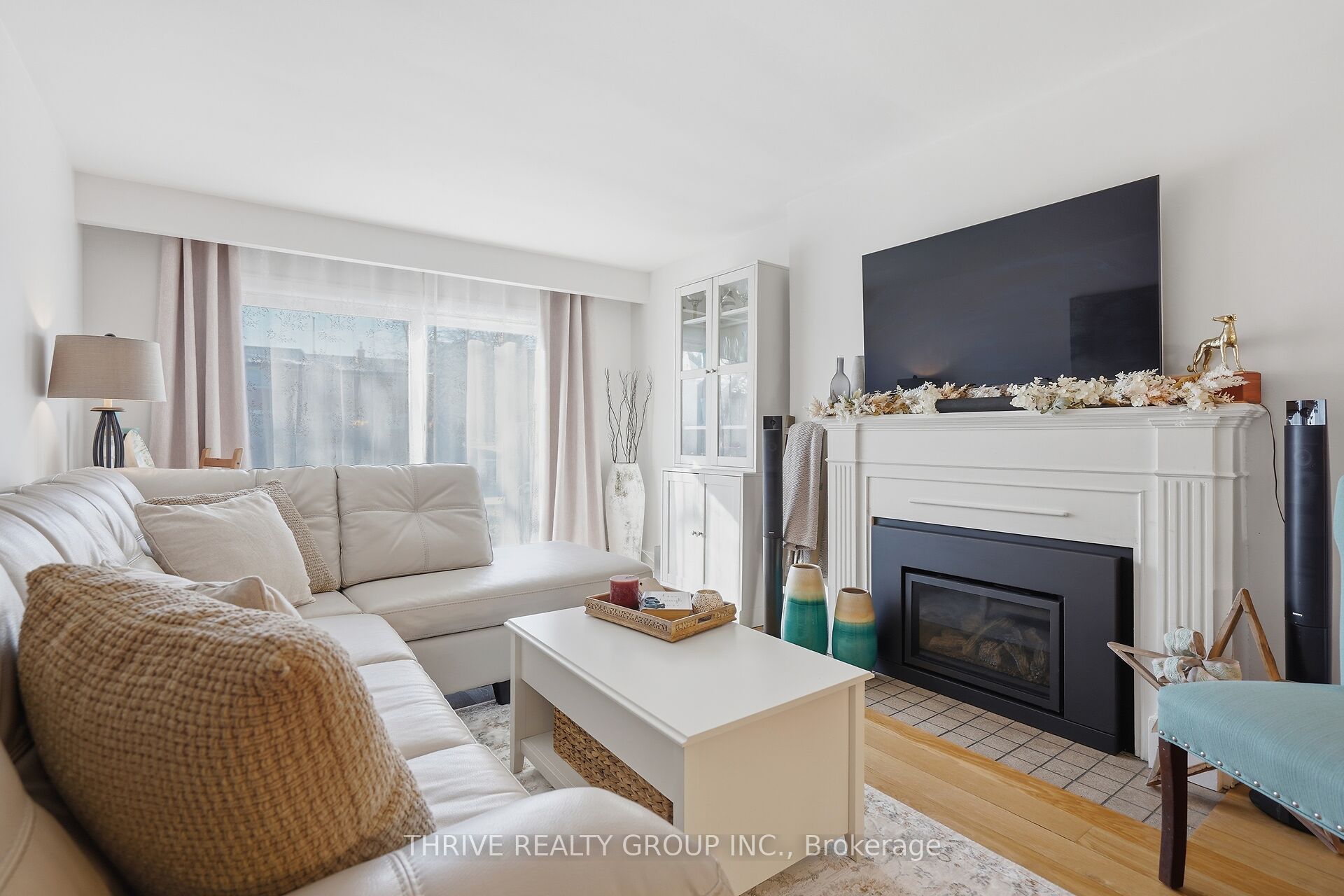 12 Guildwood Walk Property Photo 1