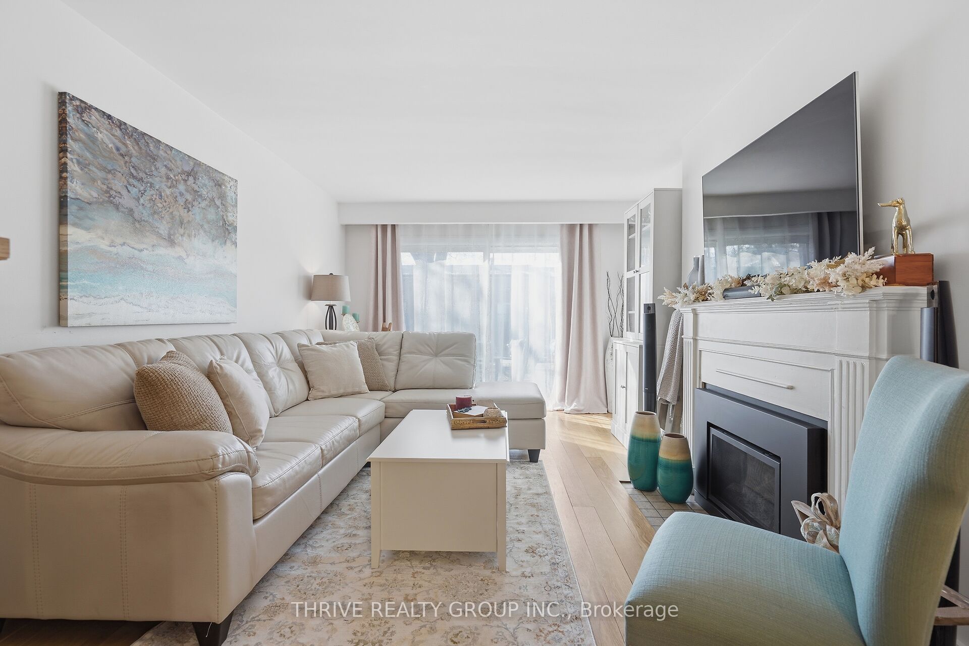 12 Guildwood Walk Property Photo 6