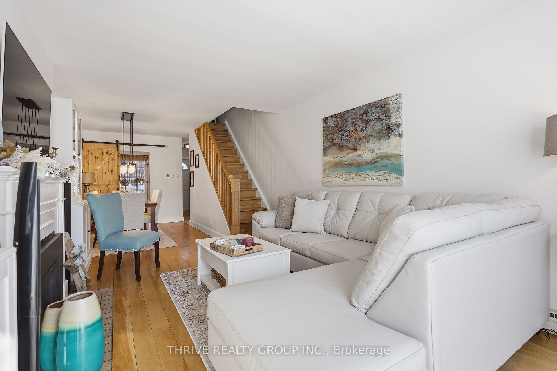 12 Guildwood Walk Property Photo 10