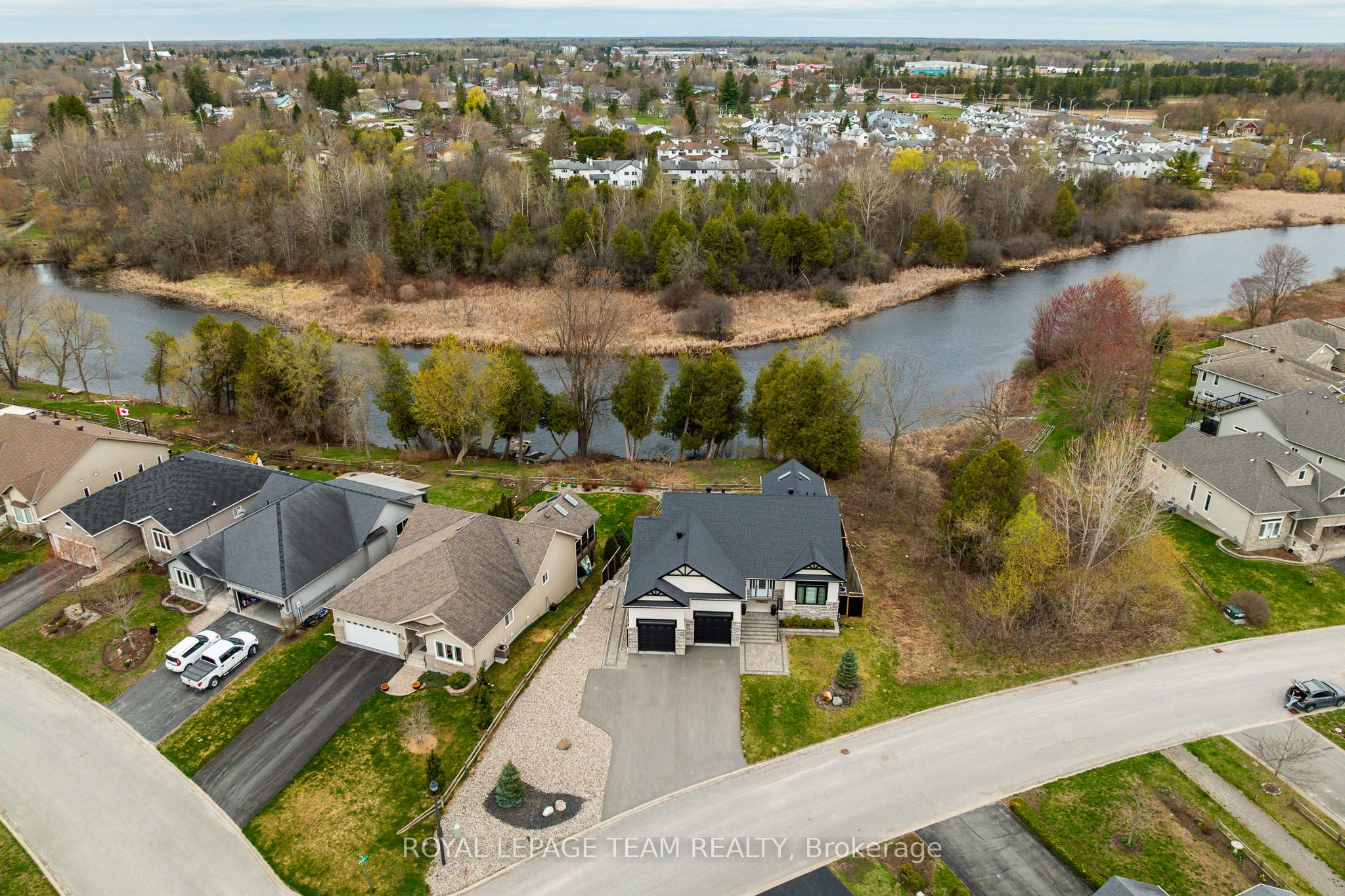 51 Westerra Way Property Photo 3