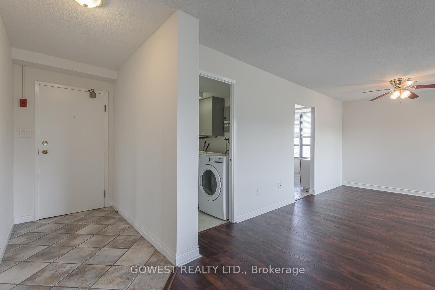 432 Main Street E 1104 Property Photo 6