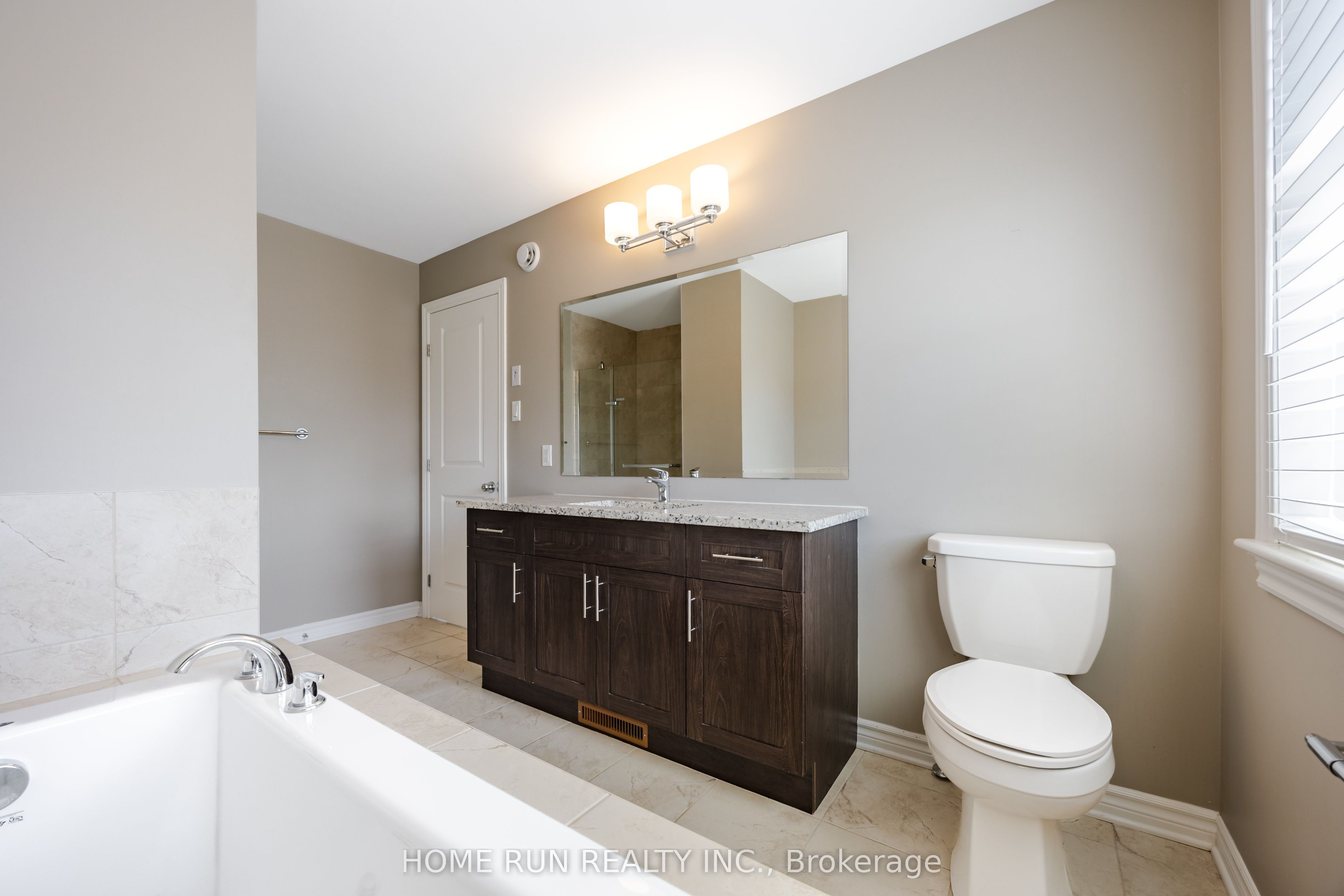 818 Clapham Terrace Property Photo 26