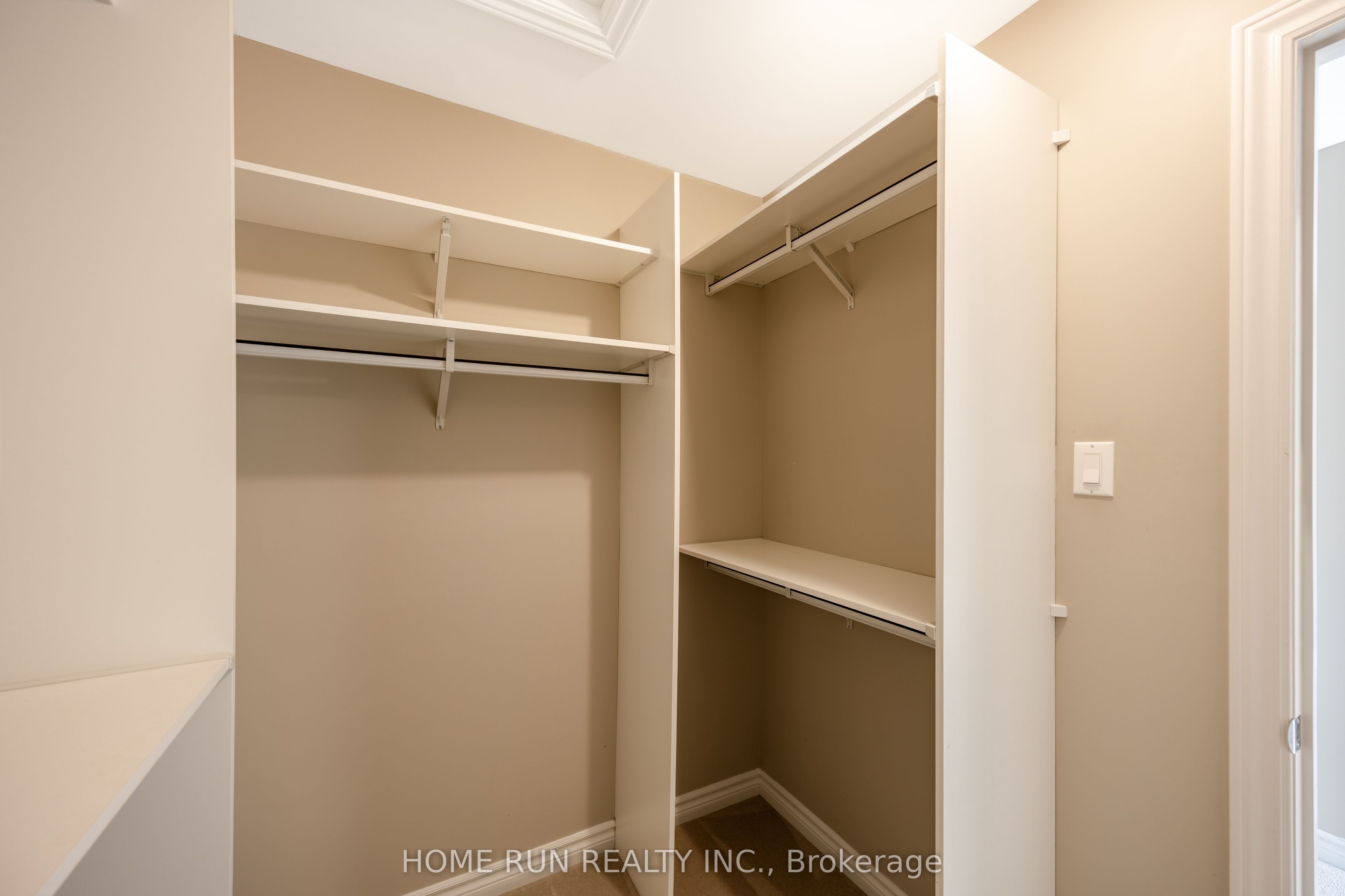 818 Clapham Terrace Property Photo 28