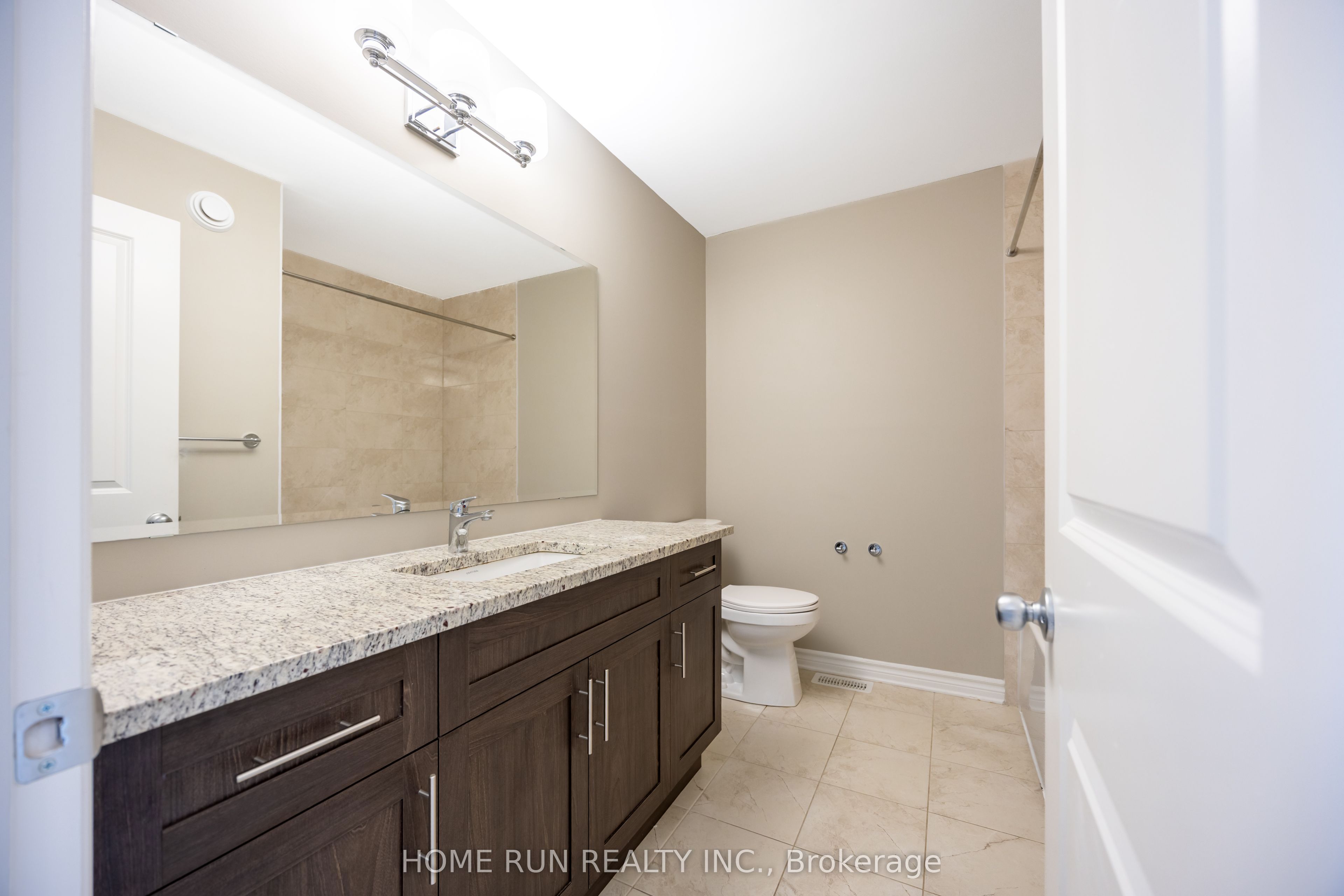 818 Clapham Terrace Property Photo 33