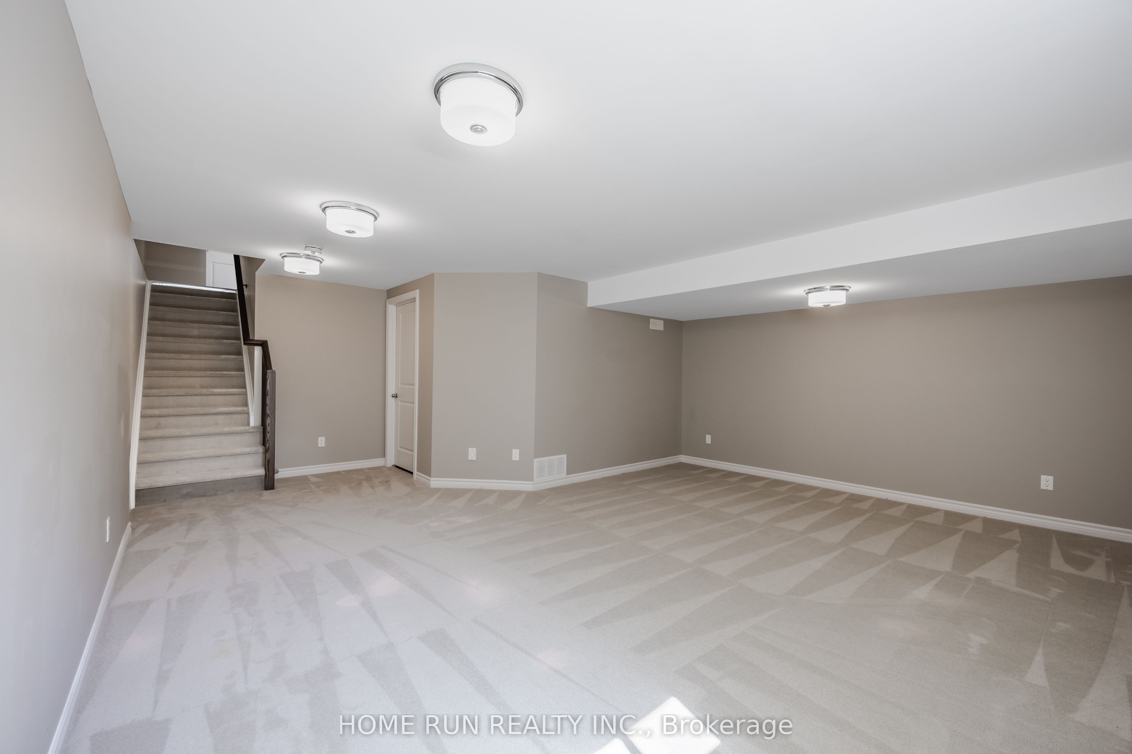 818 Clapham Terrace Property Photo 37