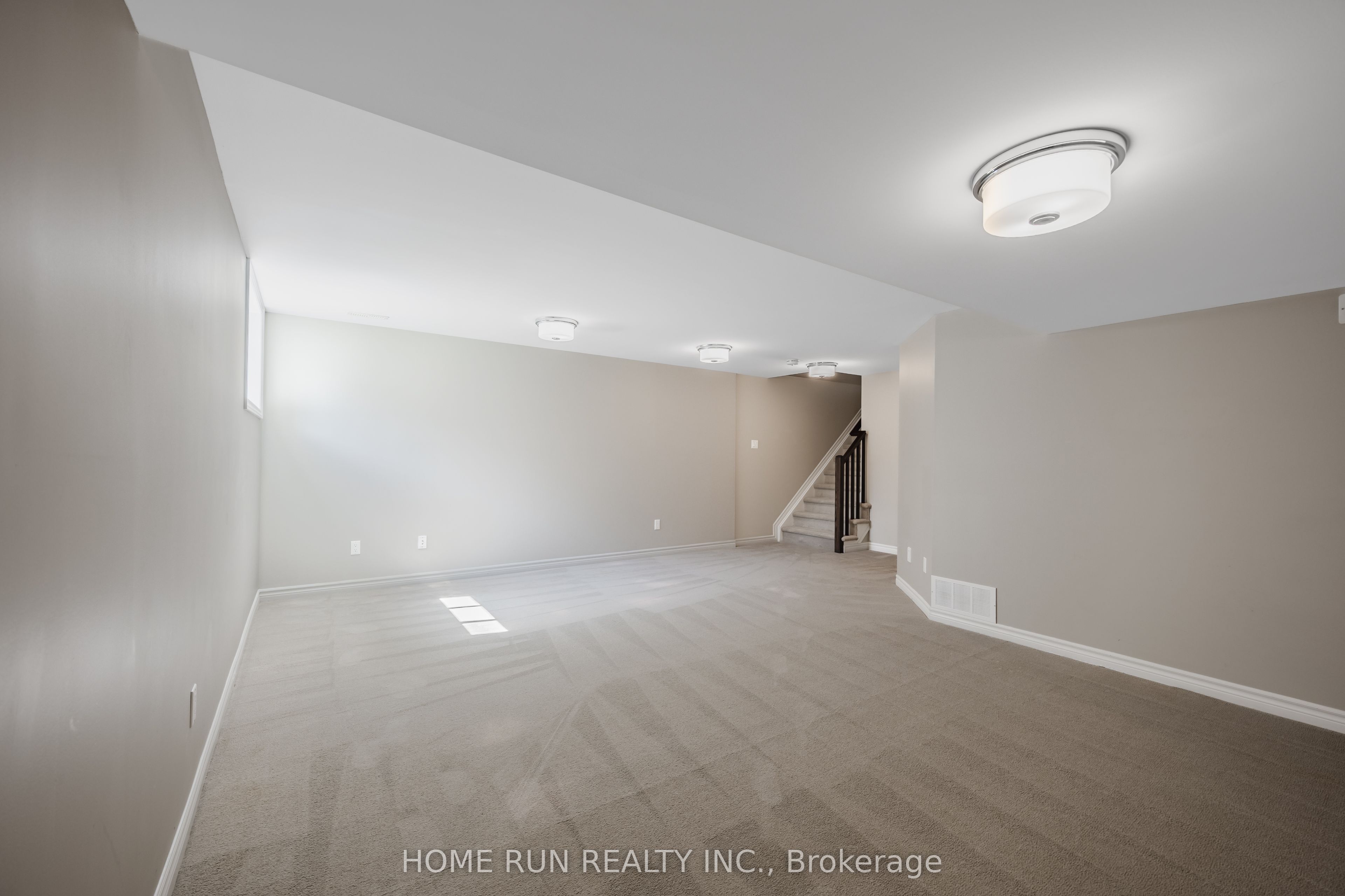 818 Clapham Terrace Property Photo 38