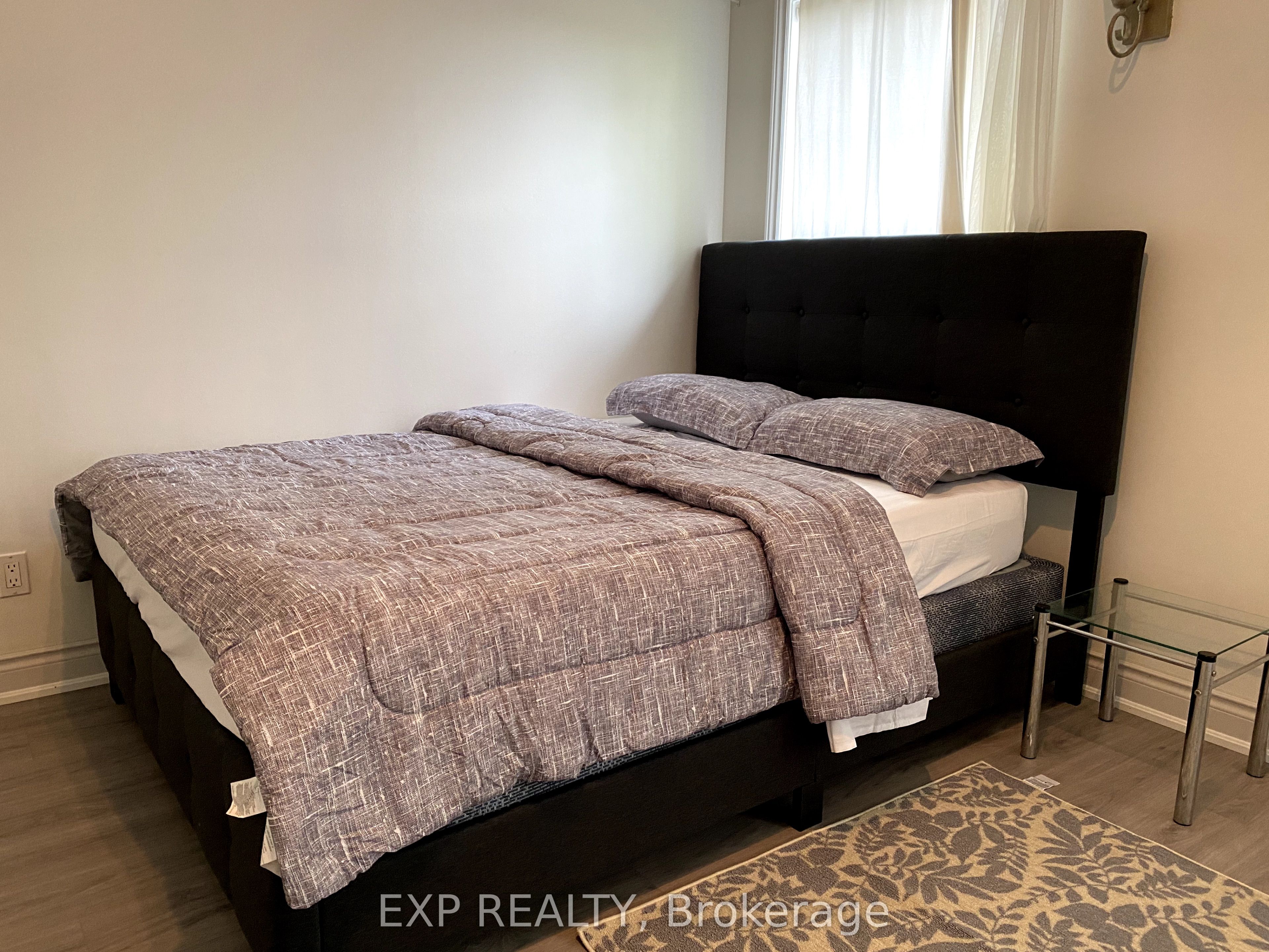 1175 Haldibrook Road S Property Photo 21
