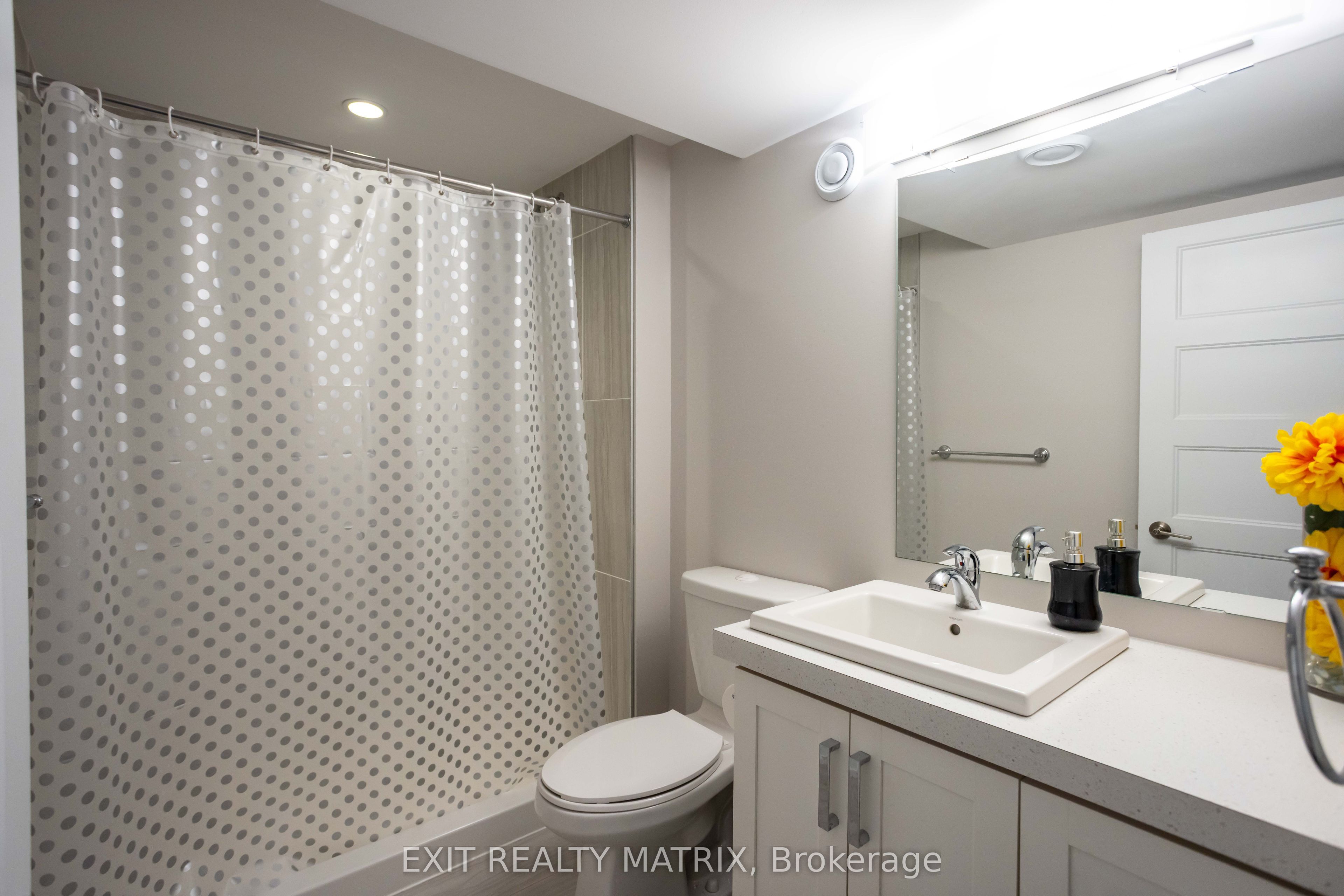 431 Provence Avenue Property Photo 32