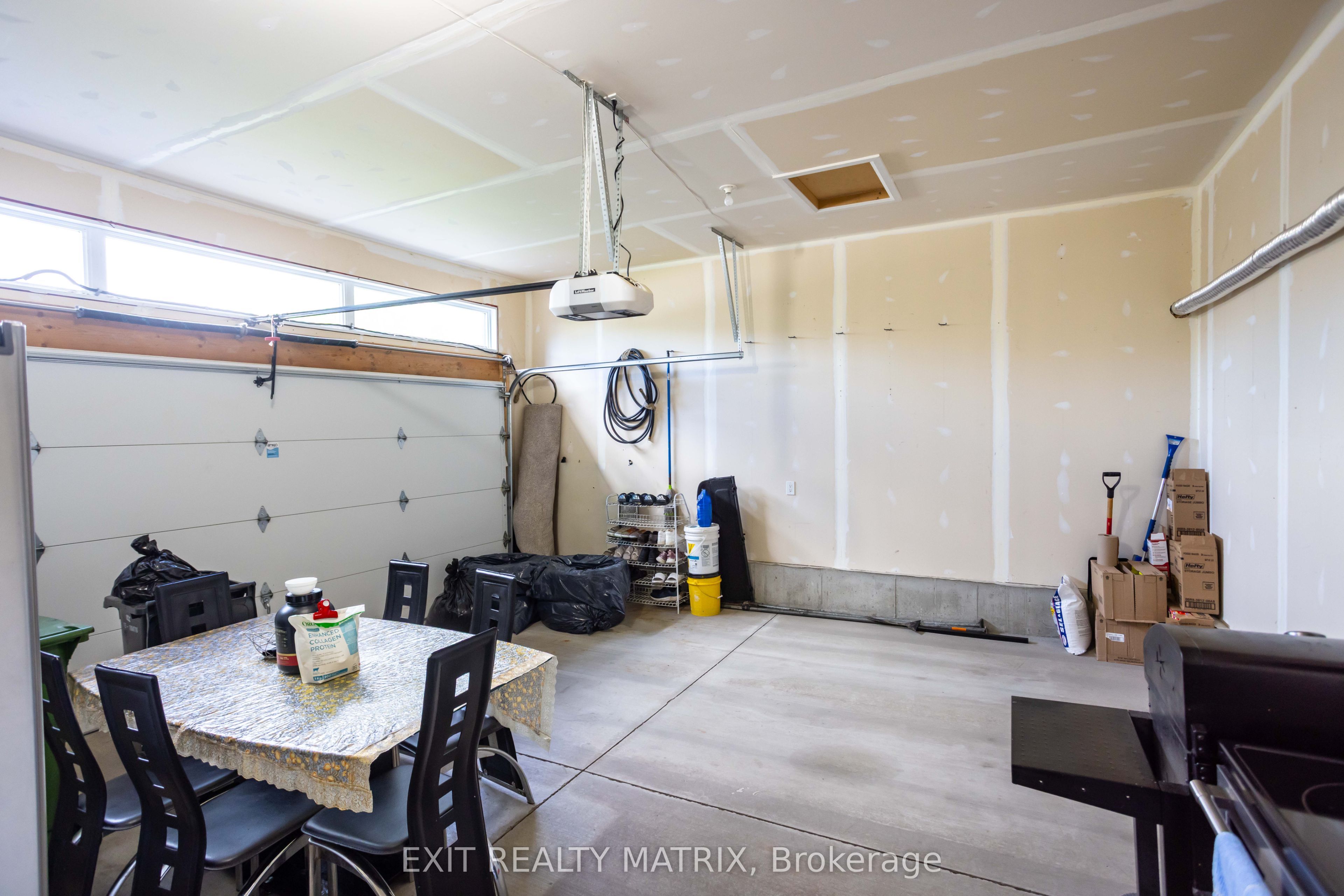 431 Provence Avenue Property Photo 34