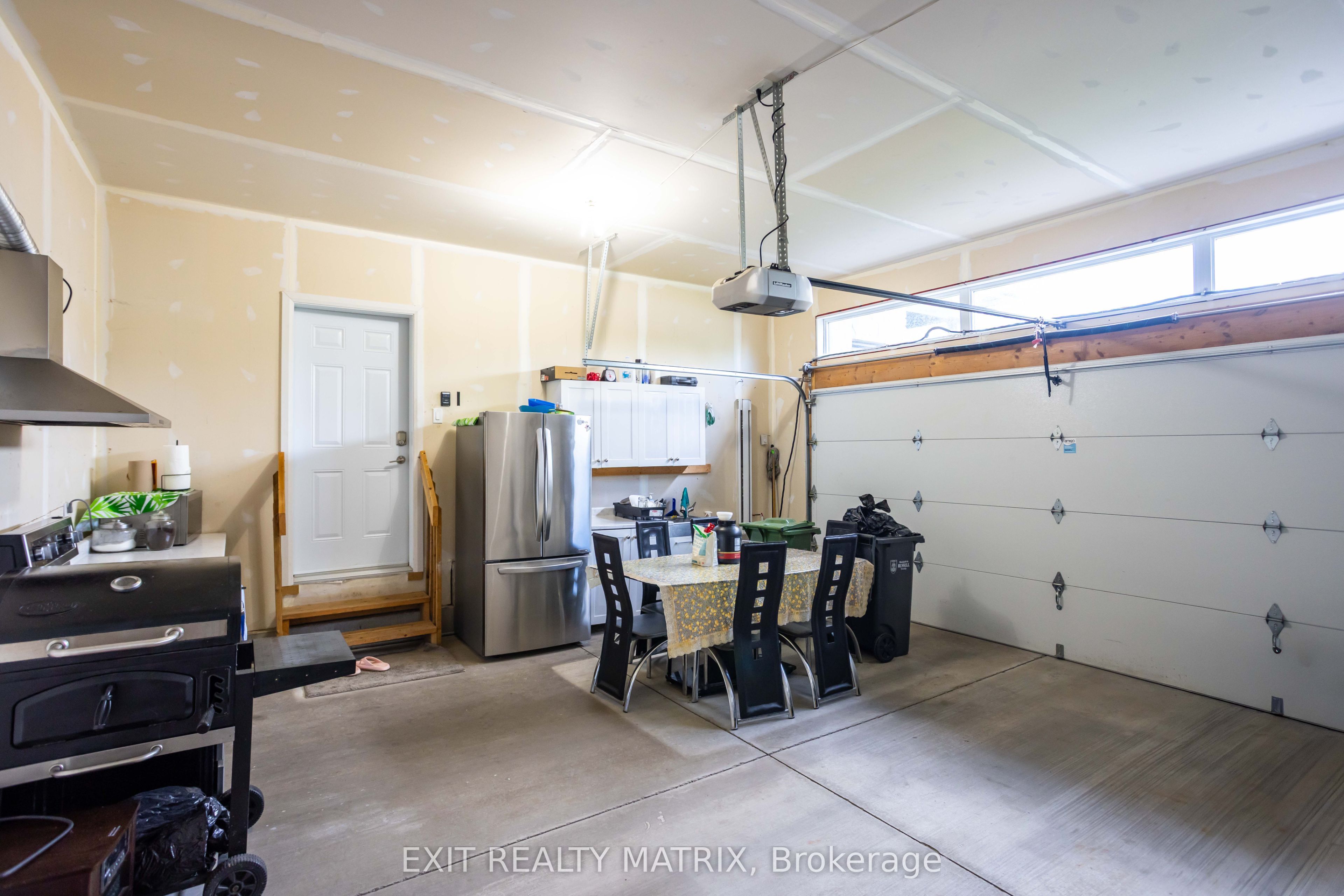 431 Provence Avenue Property Photo 35