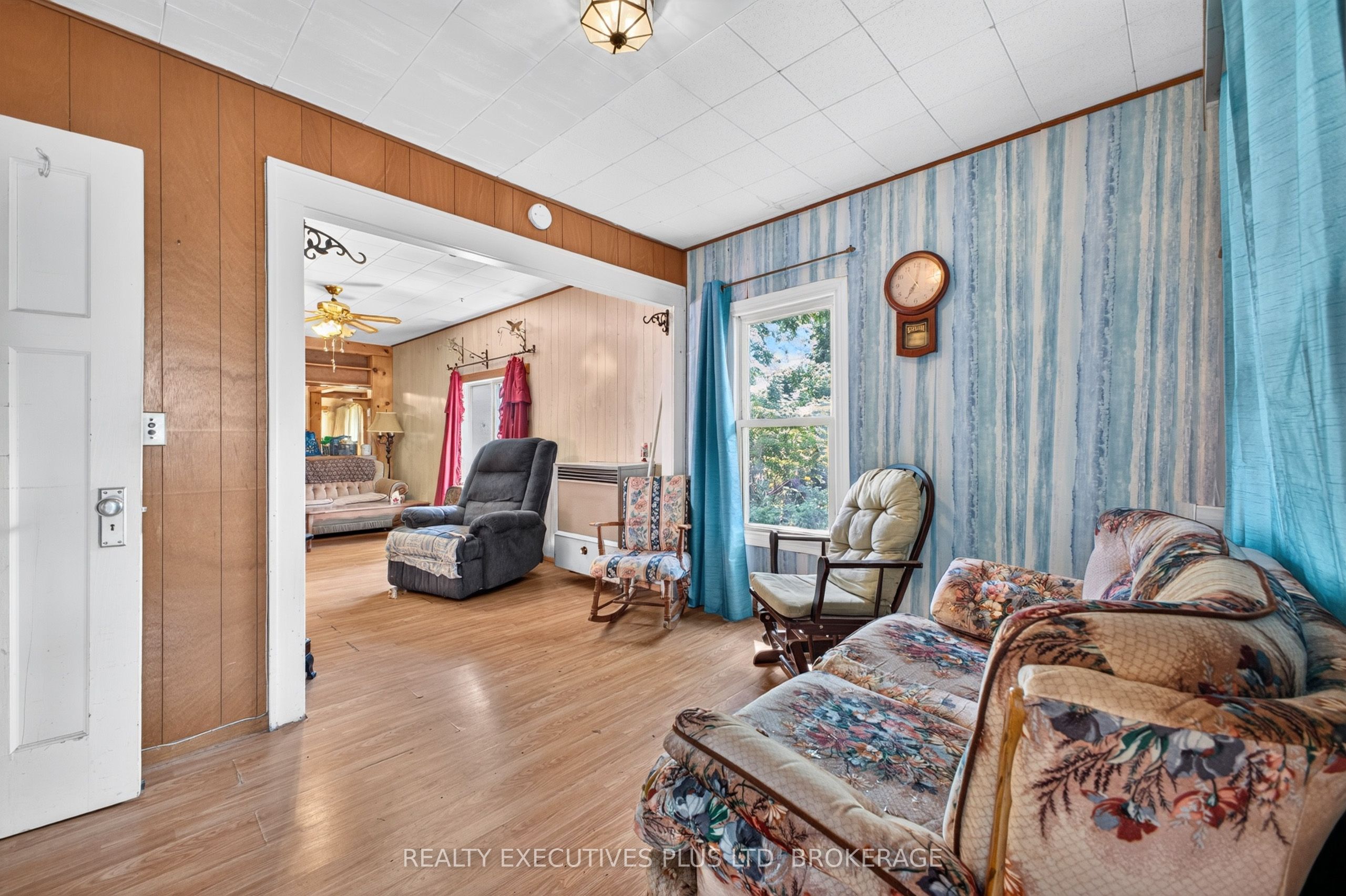 3907 Alexandra Road Property Photo 5