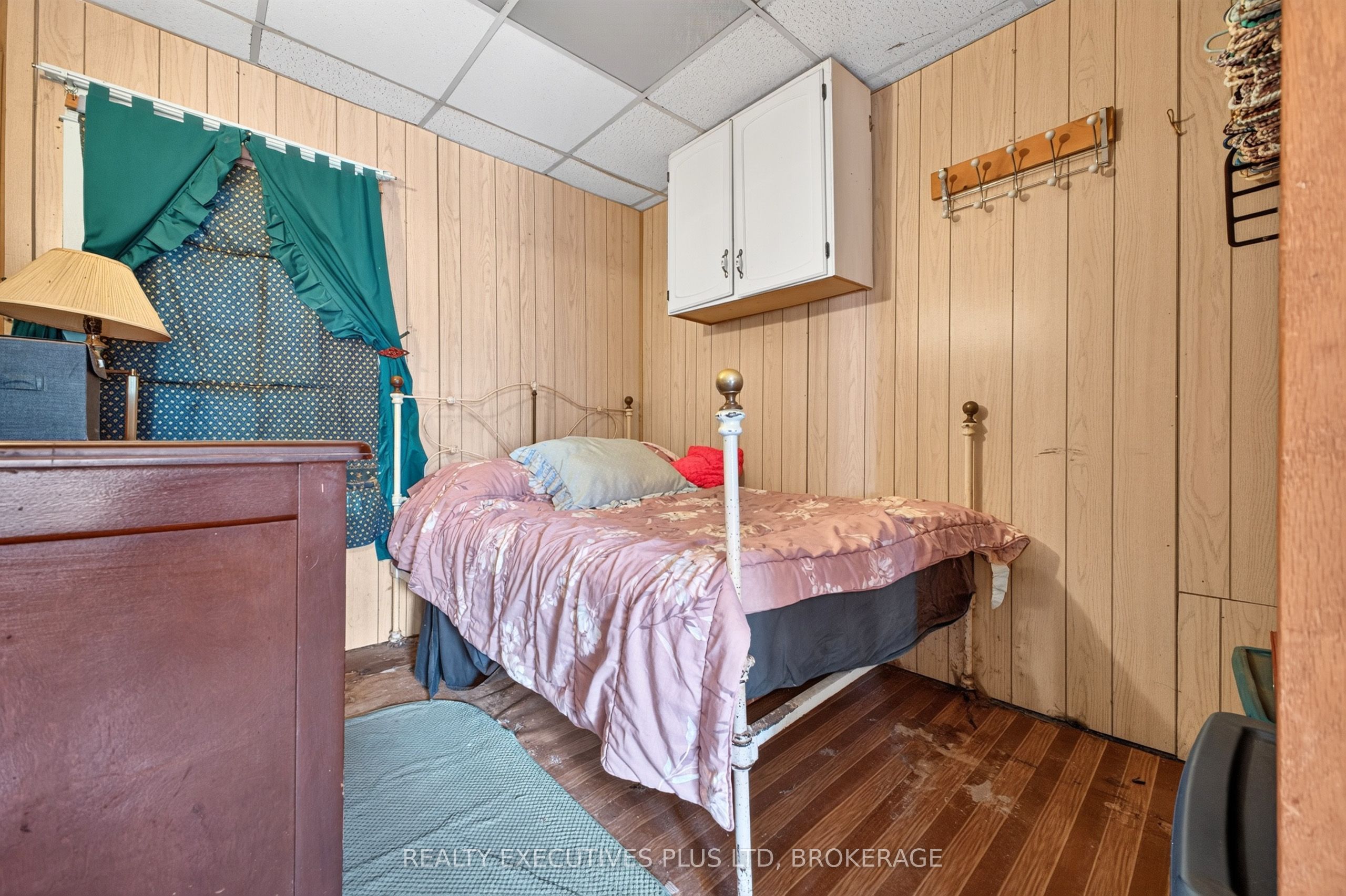 3907 Alexandra Road Property Photo 9