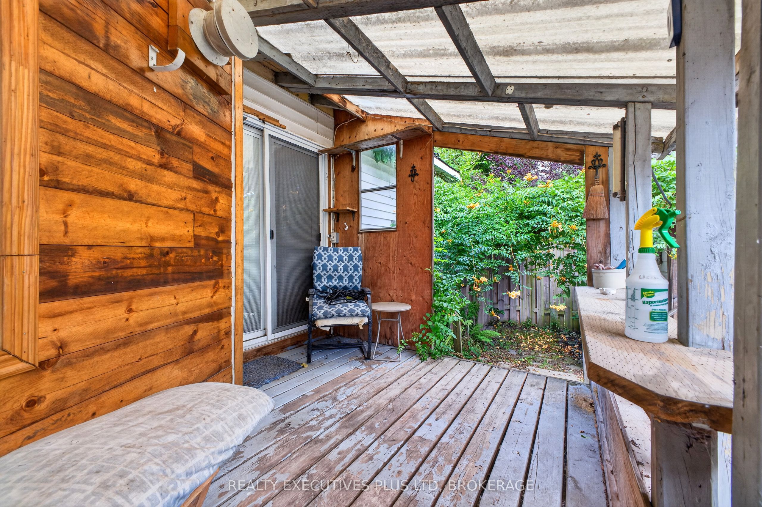 3907 Alexandra Road Property Photo 14
