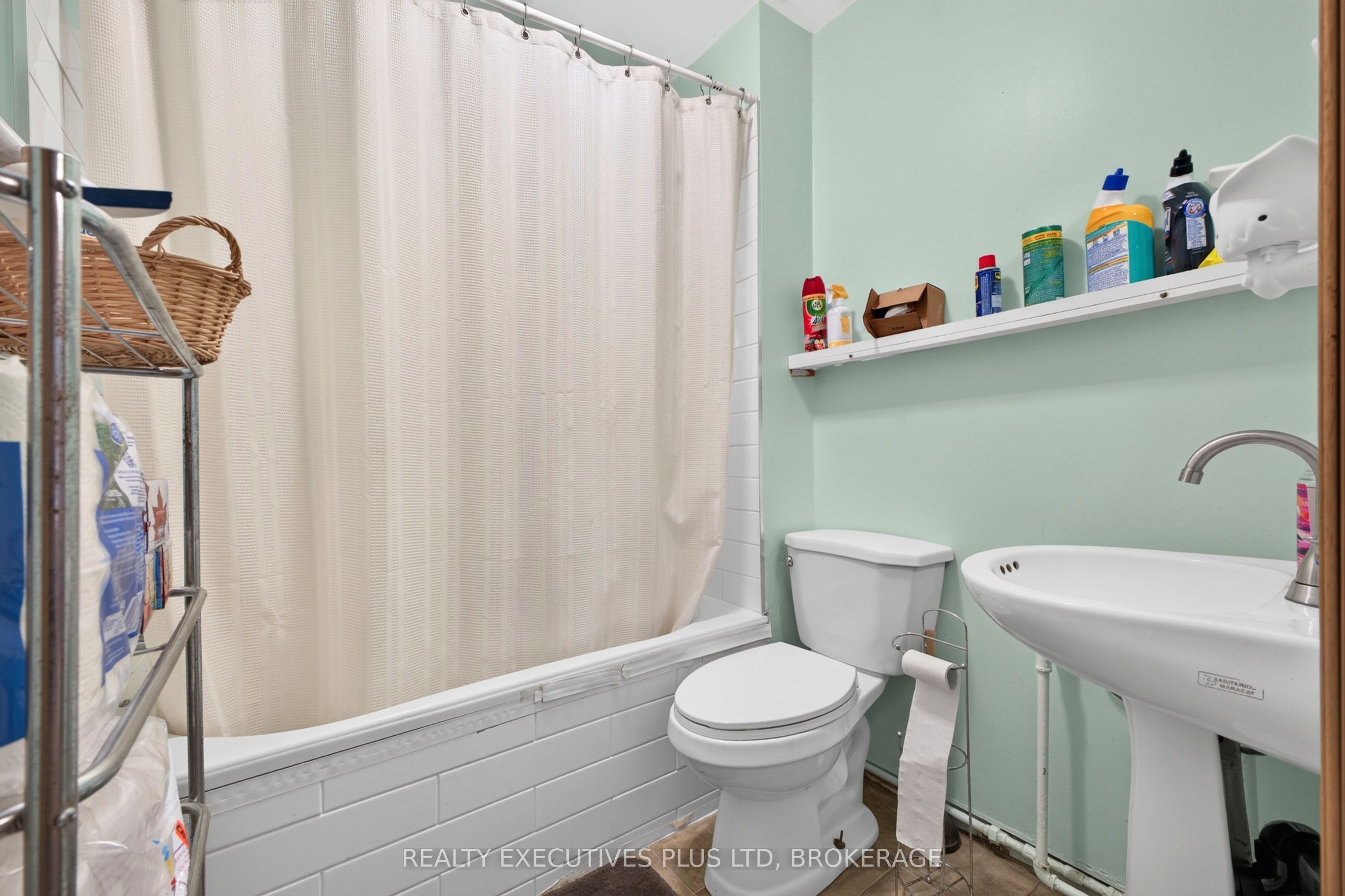 3907 Alexandra Road Property Photo 28