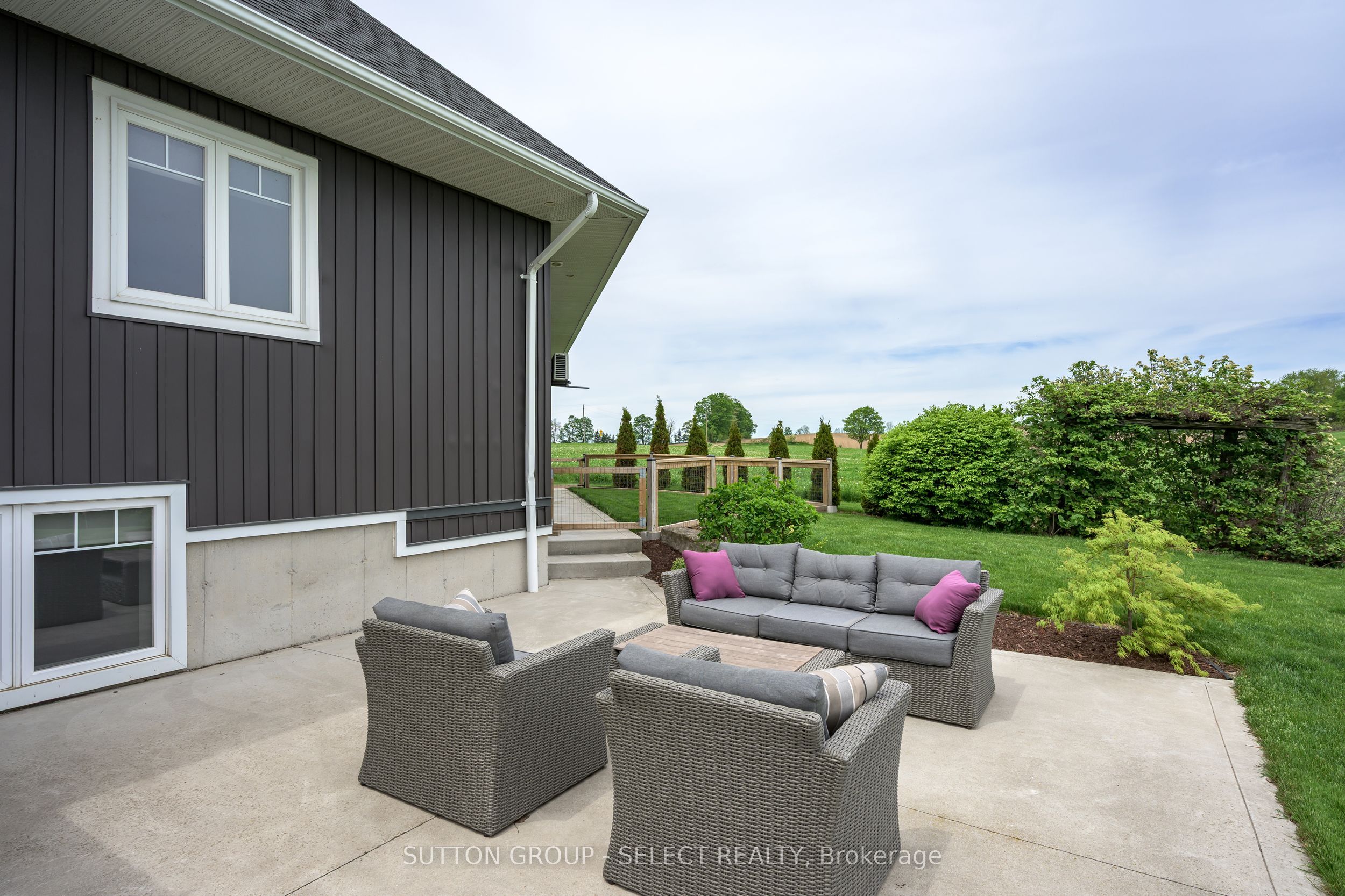 404417 Union Road Property Photo 40