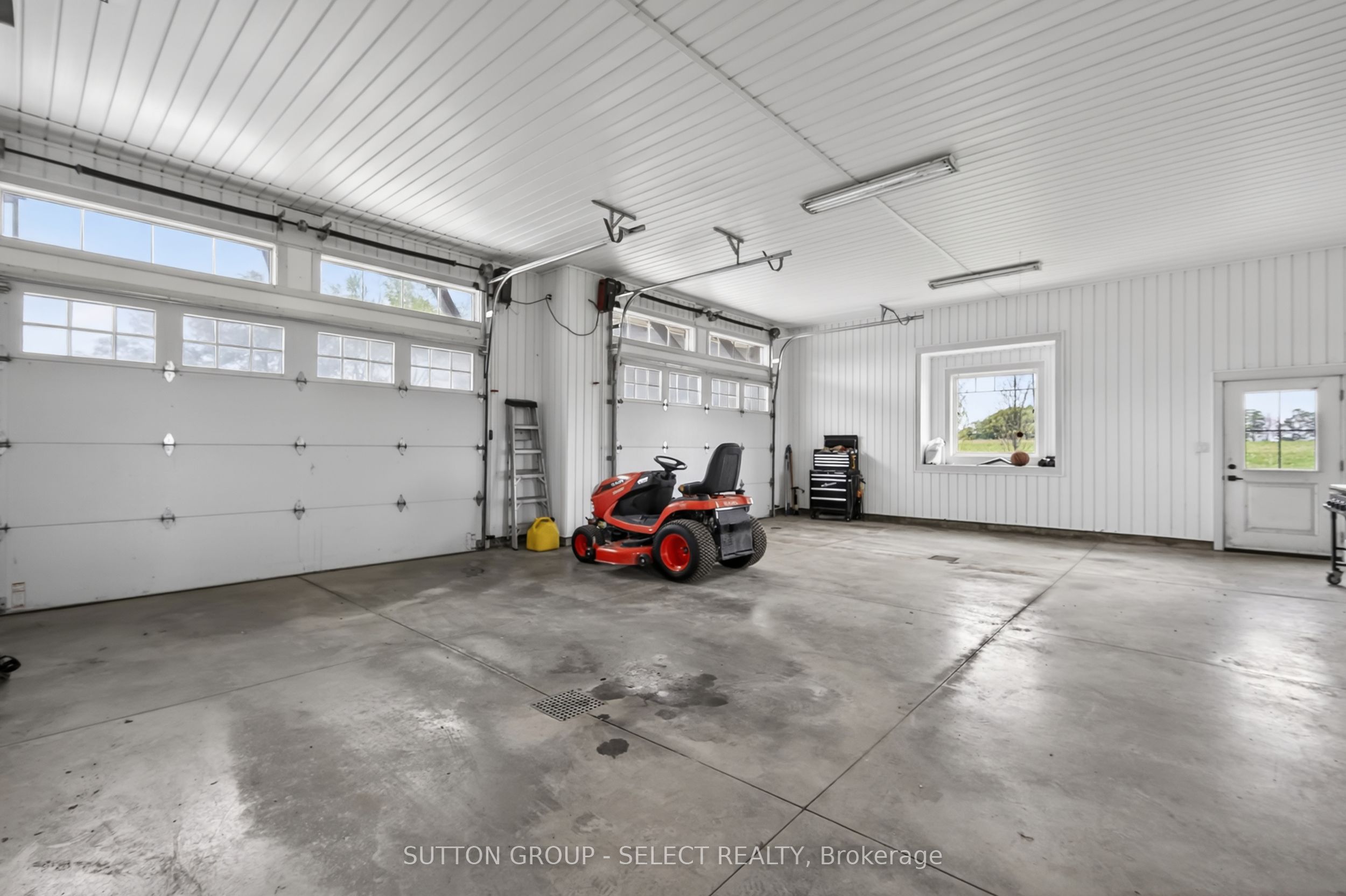 404417 Union Road Property Photo 47