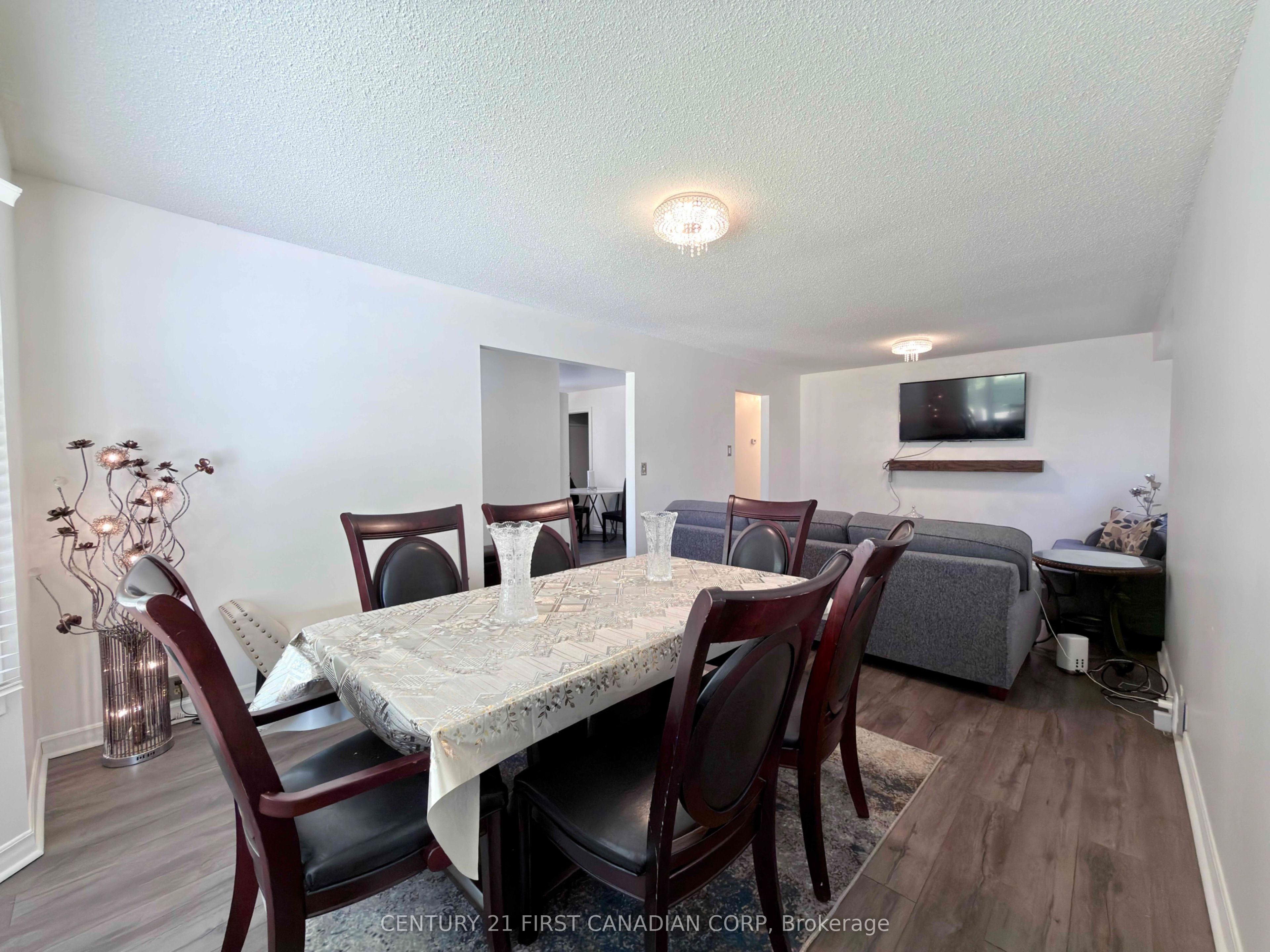 74 Tumbleweed Crescent Property Photo 4