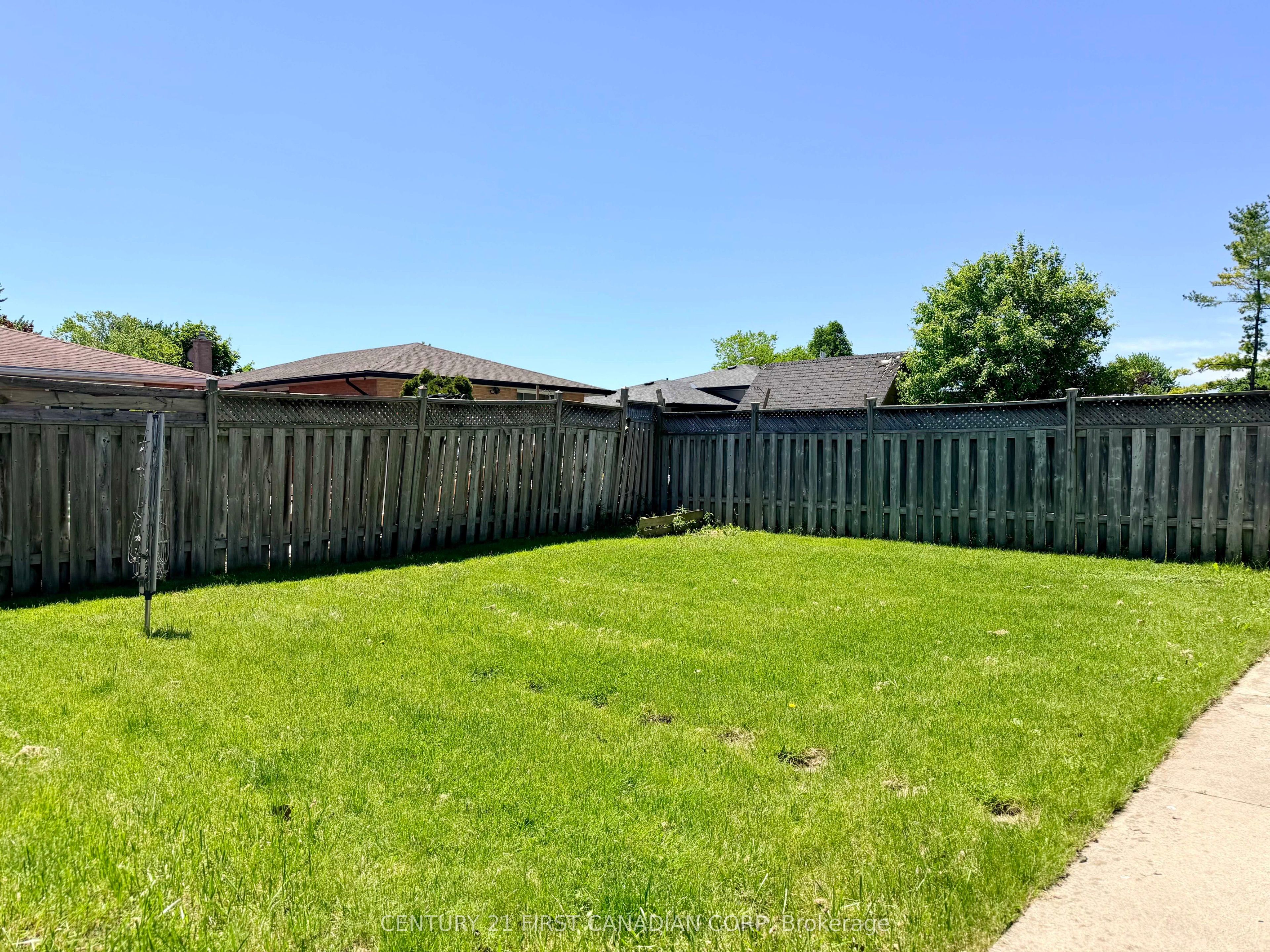74 Tumbleweed Crescent Property Photo 24