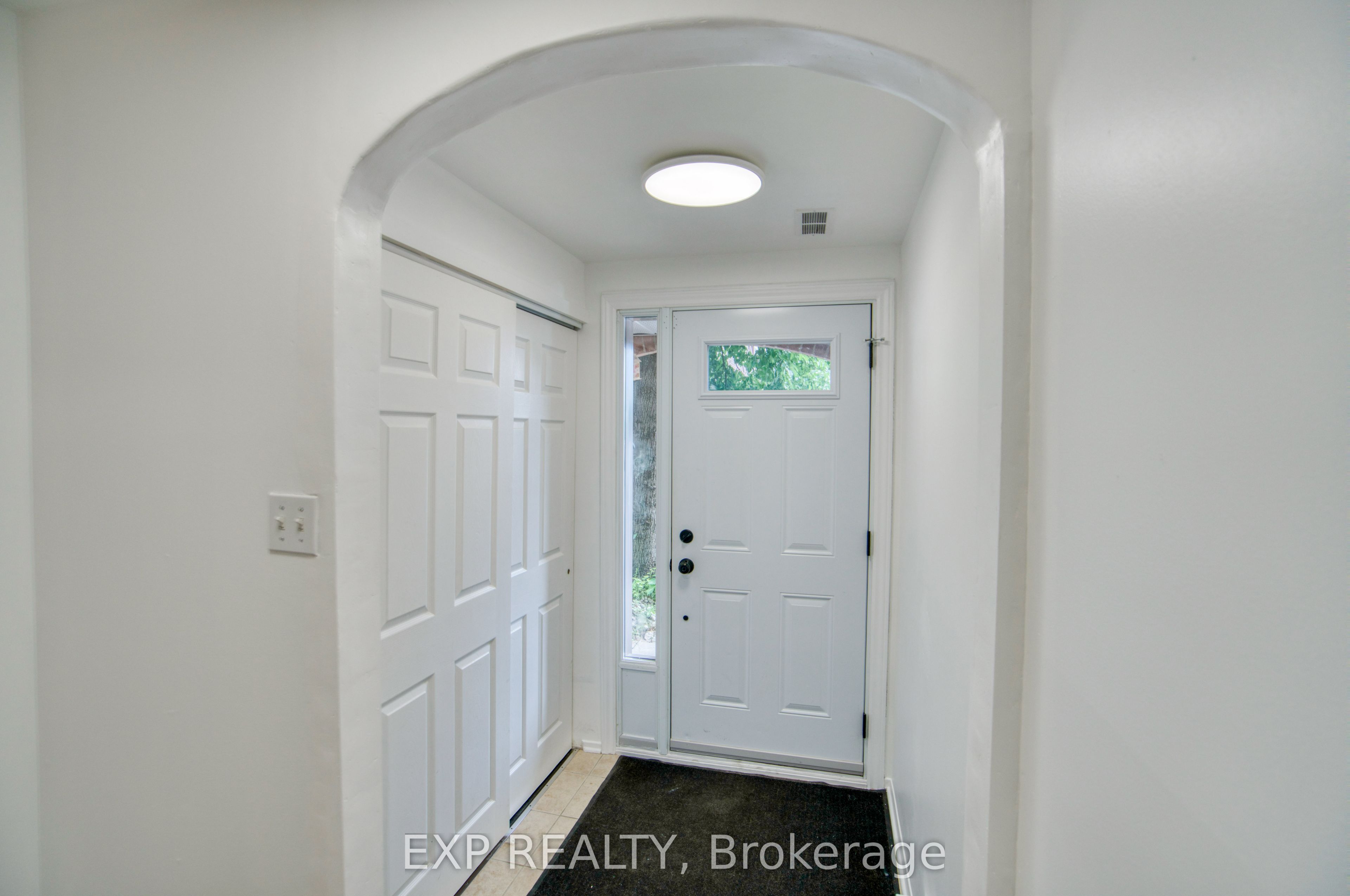 90 Lightfoot Place 75 Property Photo 3