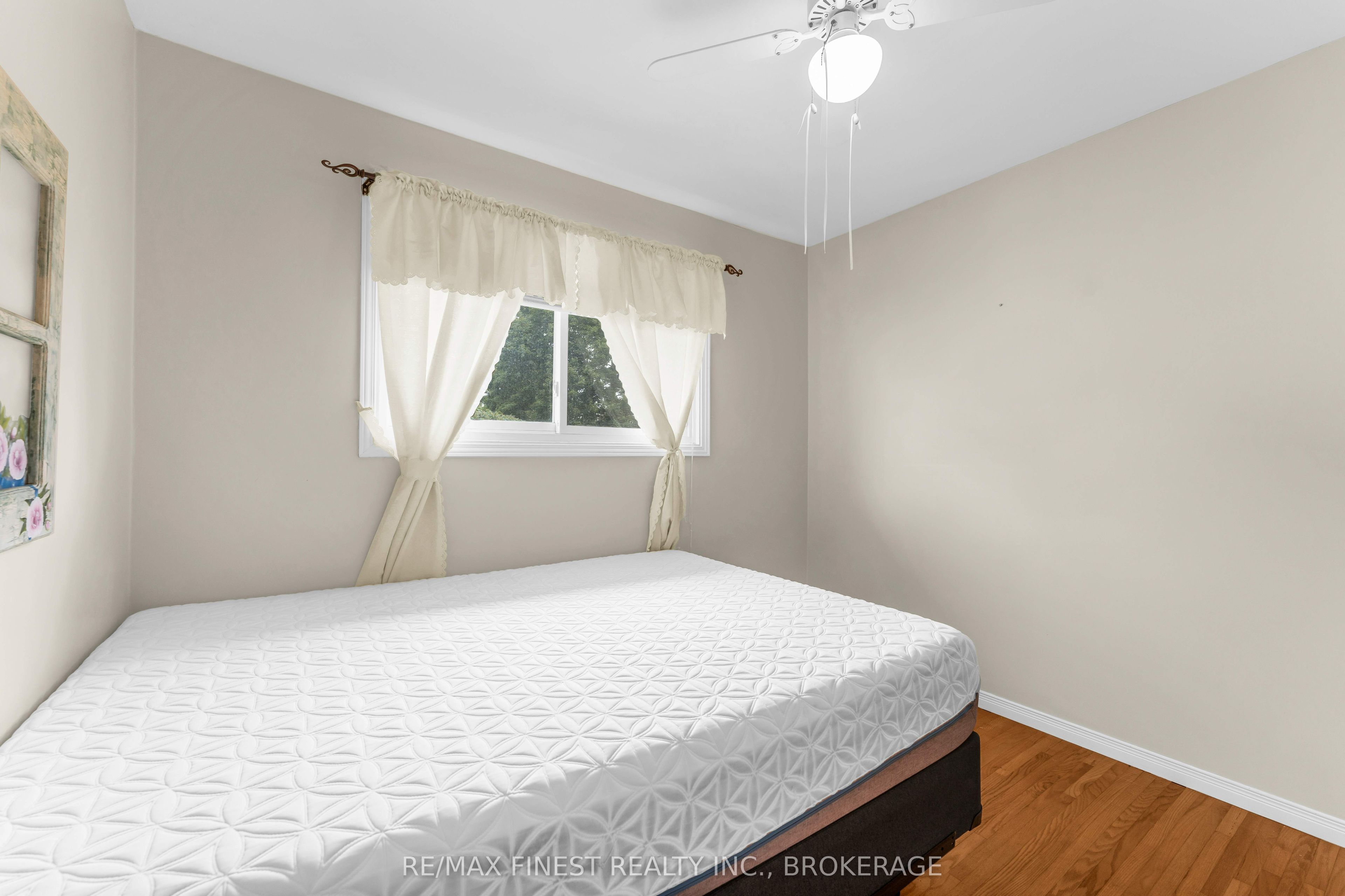 21 Greenfield Park Property Photo 25