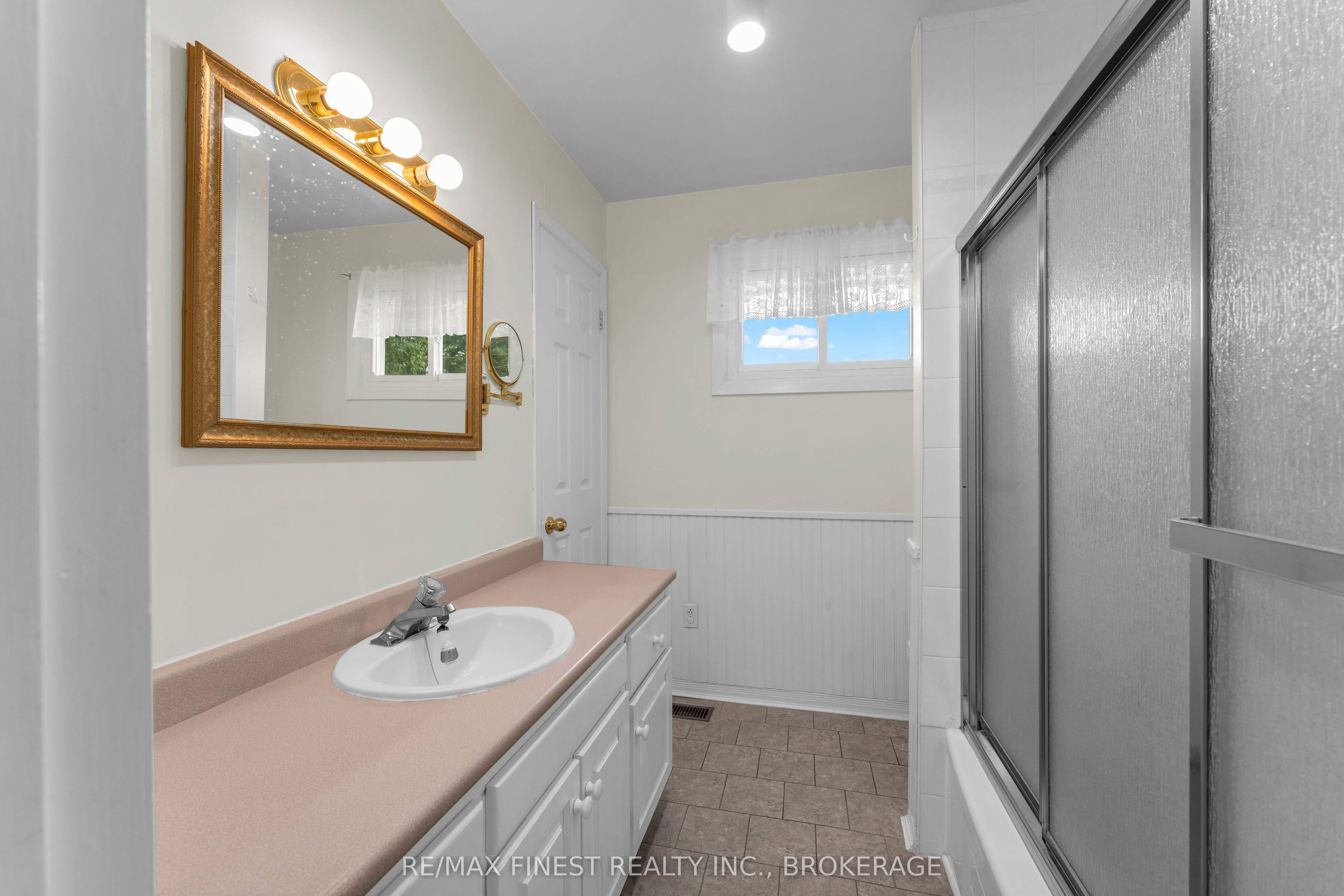 21 Greenfield Park Property Photo 26