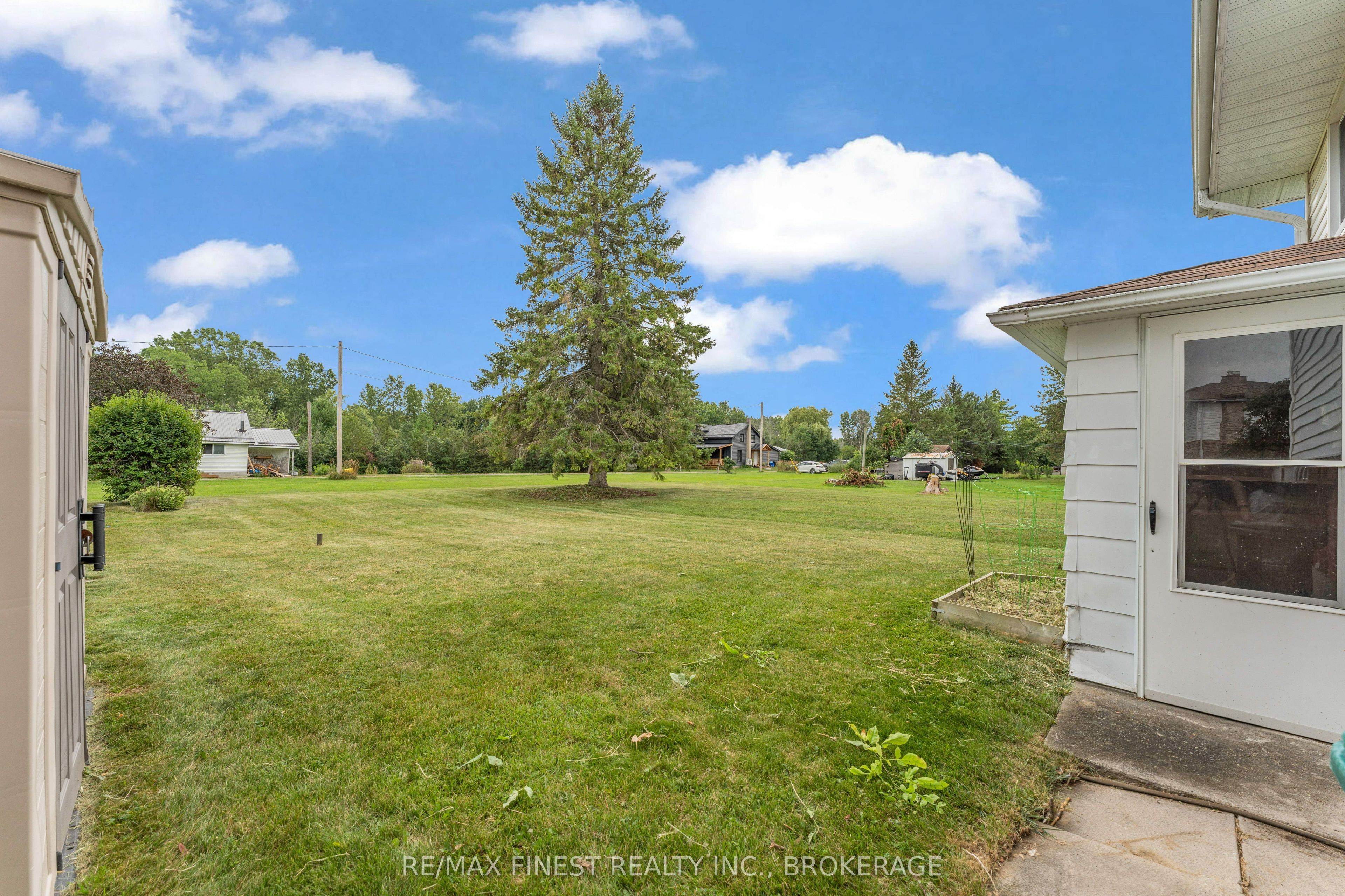 21 Greenfield Park Property Photo 35
