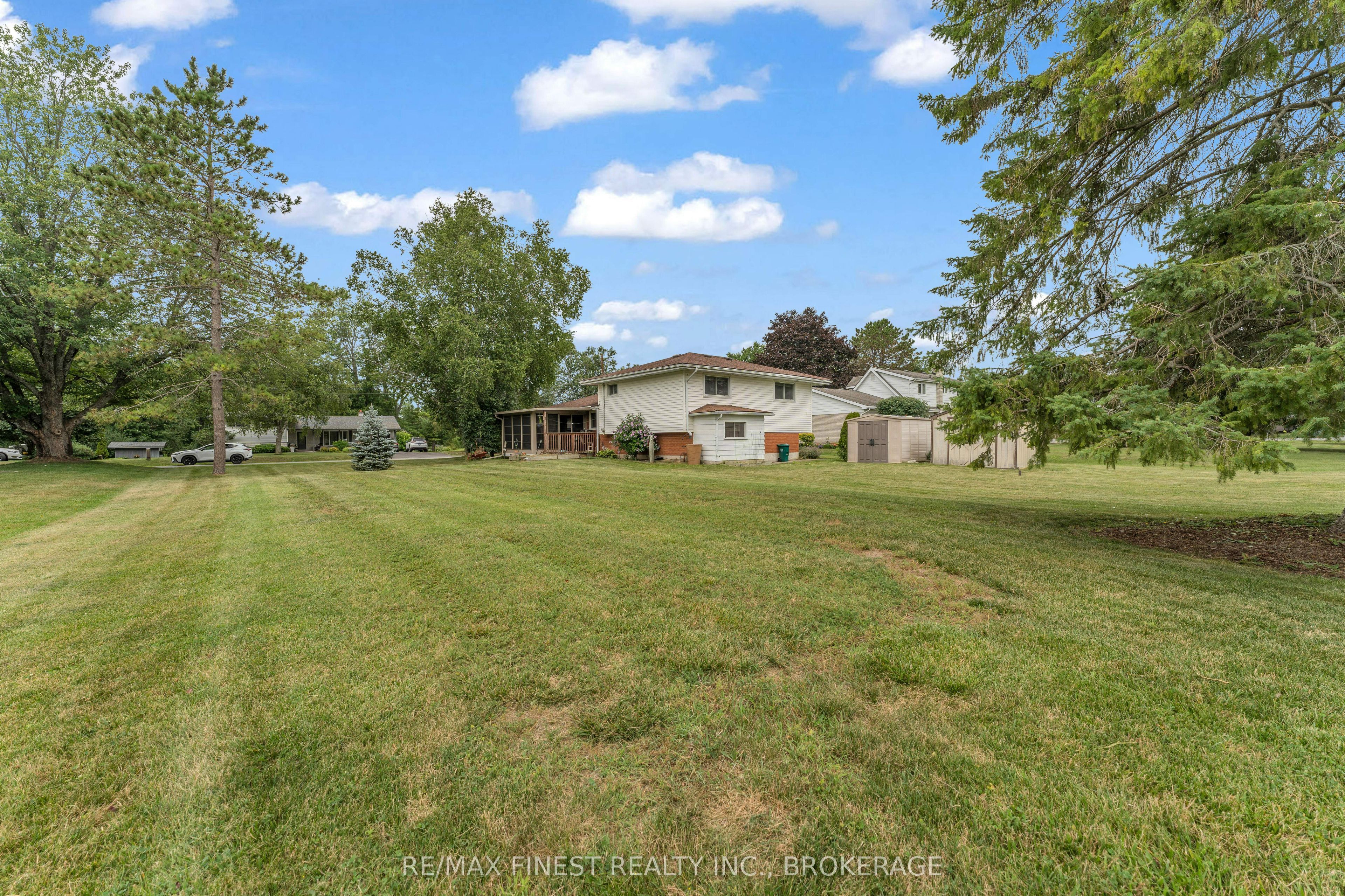21 Greenfield Park Property Photo 37