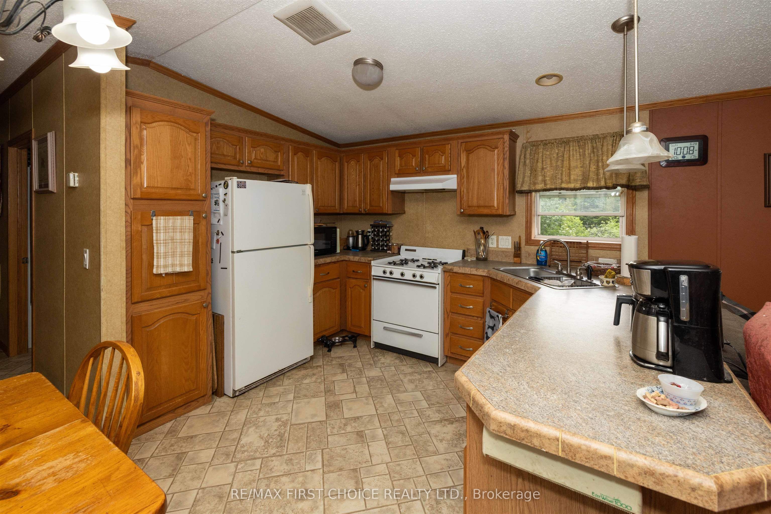 200 Captain Road Property Photo 10