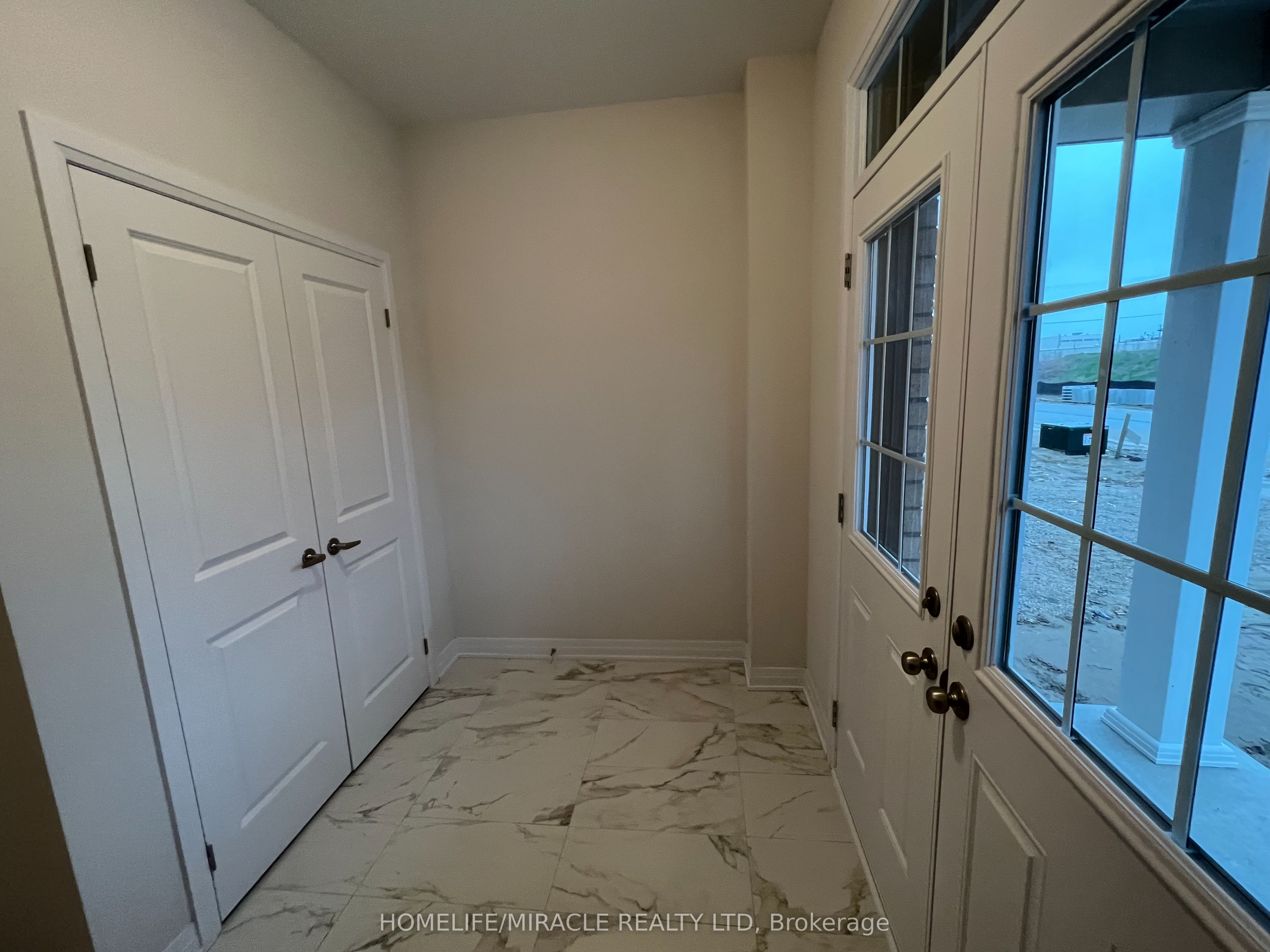 249 Dingman Street Property Photo 4