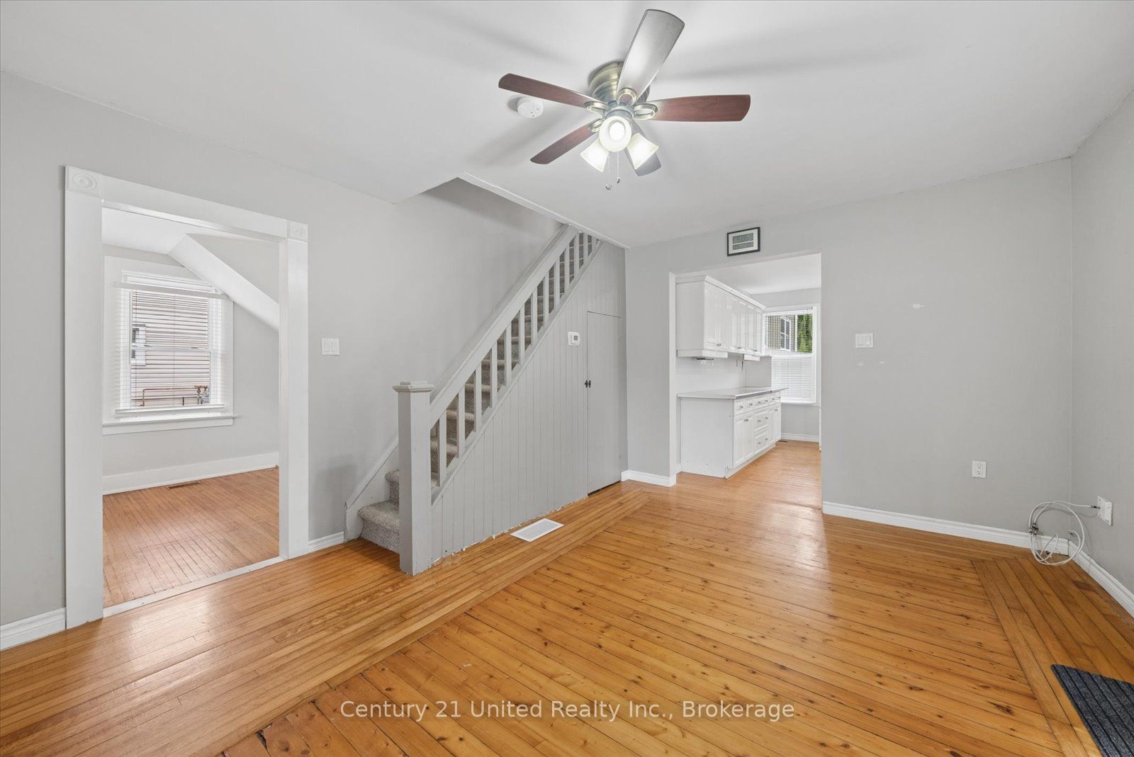 270 Rogers Street Property Photo 8