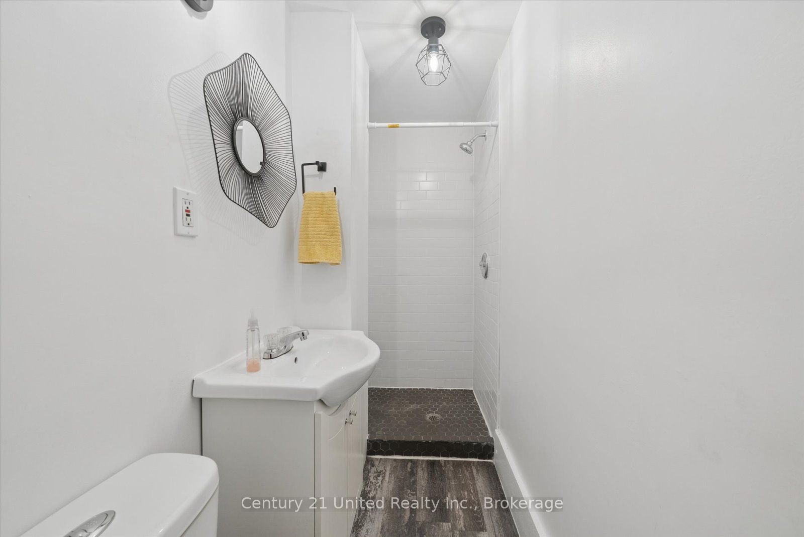 270 Rogers Street Property Photo 18