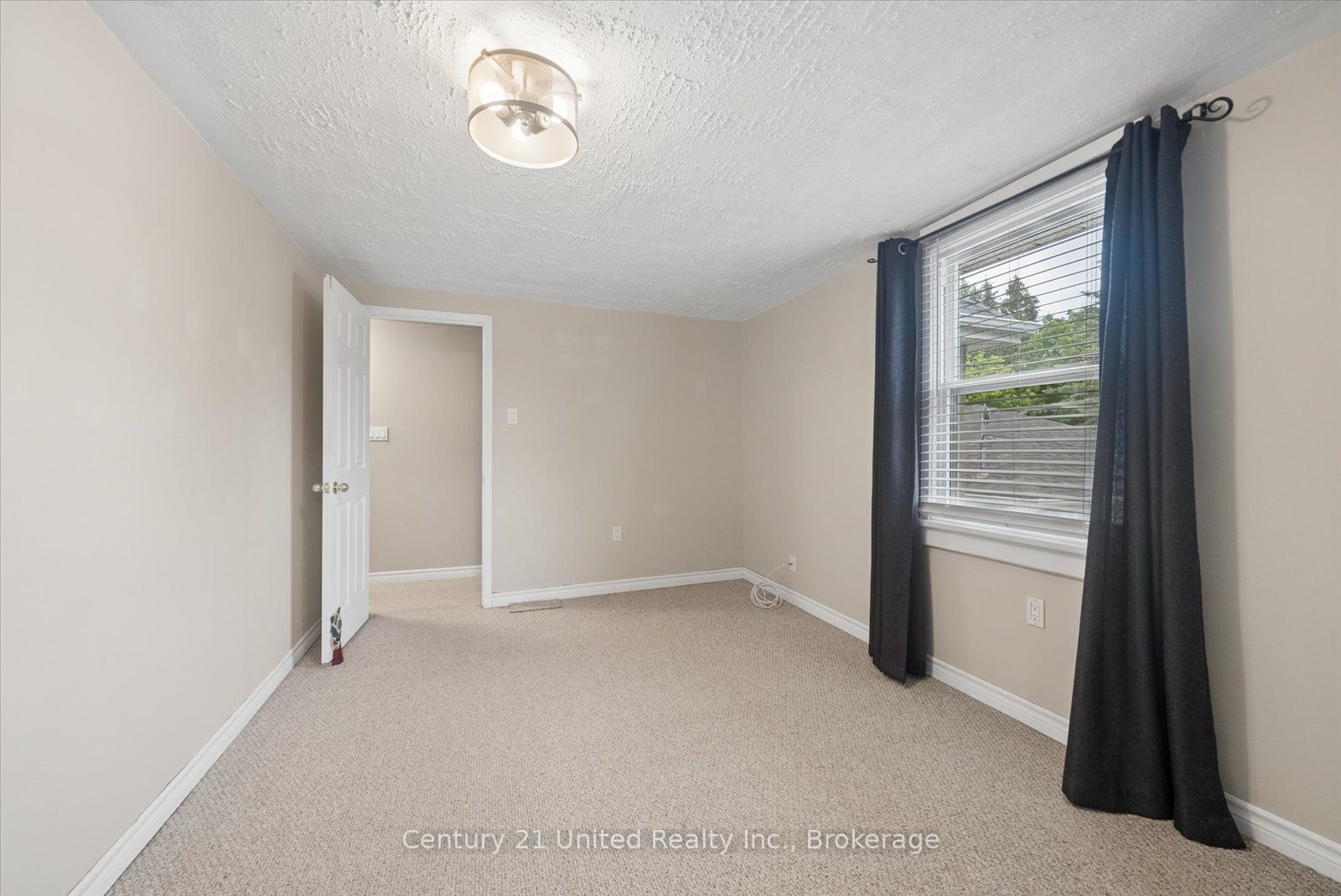 270 Rogers Street Property Photo 25