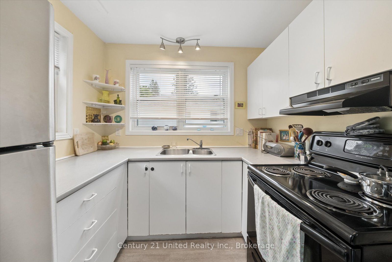 270 Rogers Street Property Photo 30