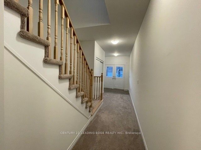 234 Ridley Crescent Property Photo 4