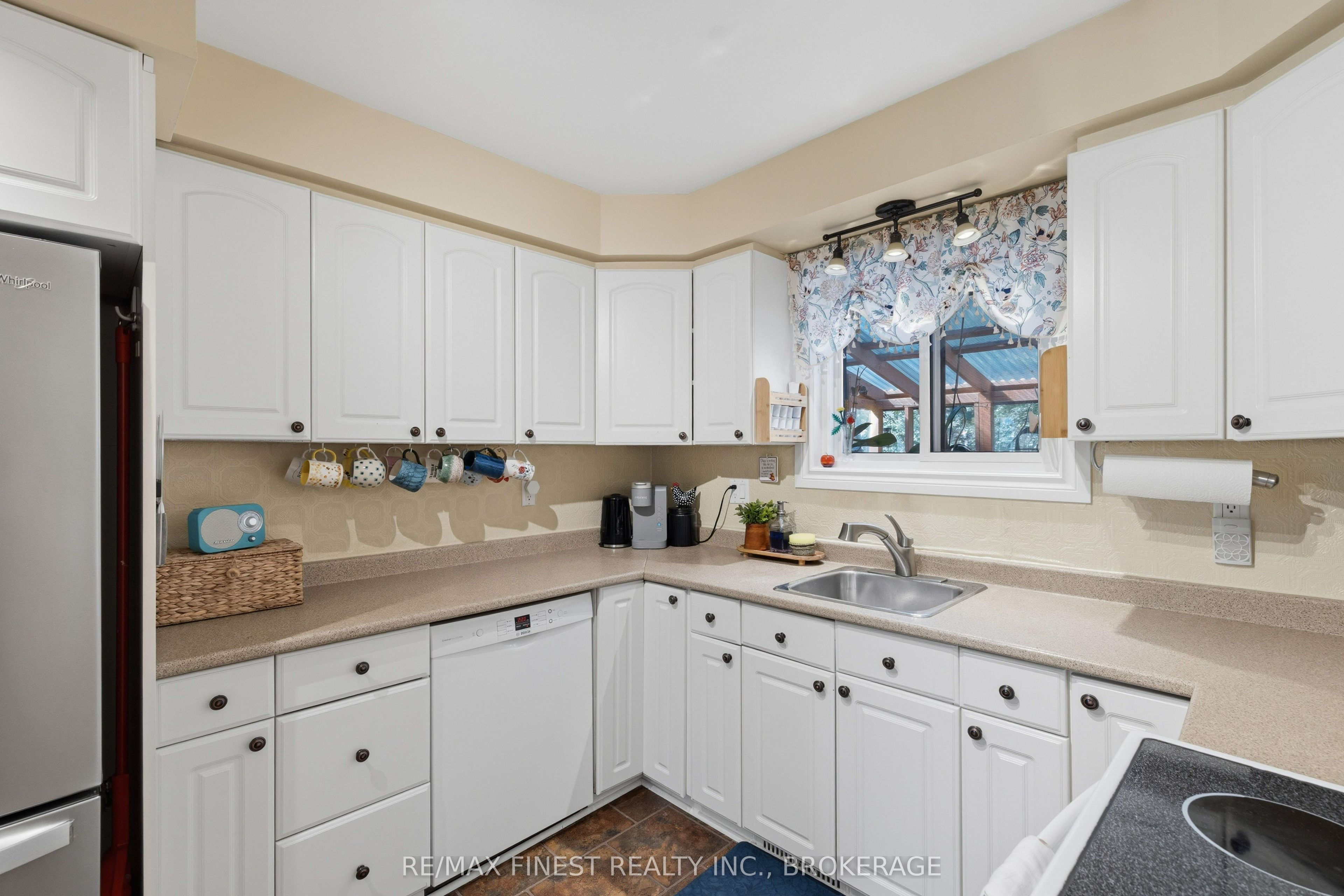 780 Cedarwood Drive Property Photo 13