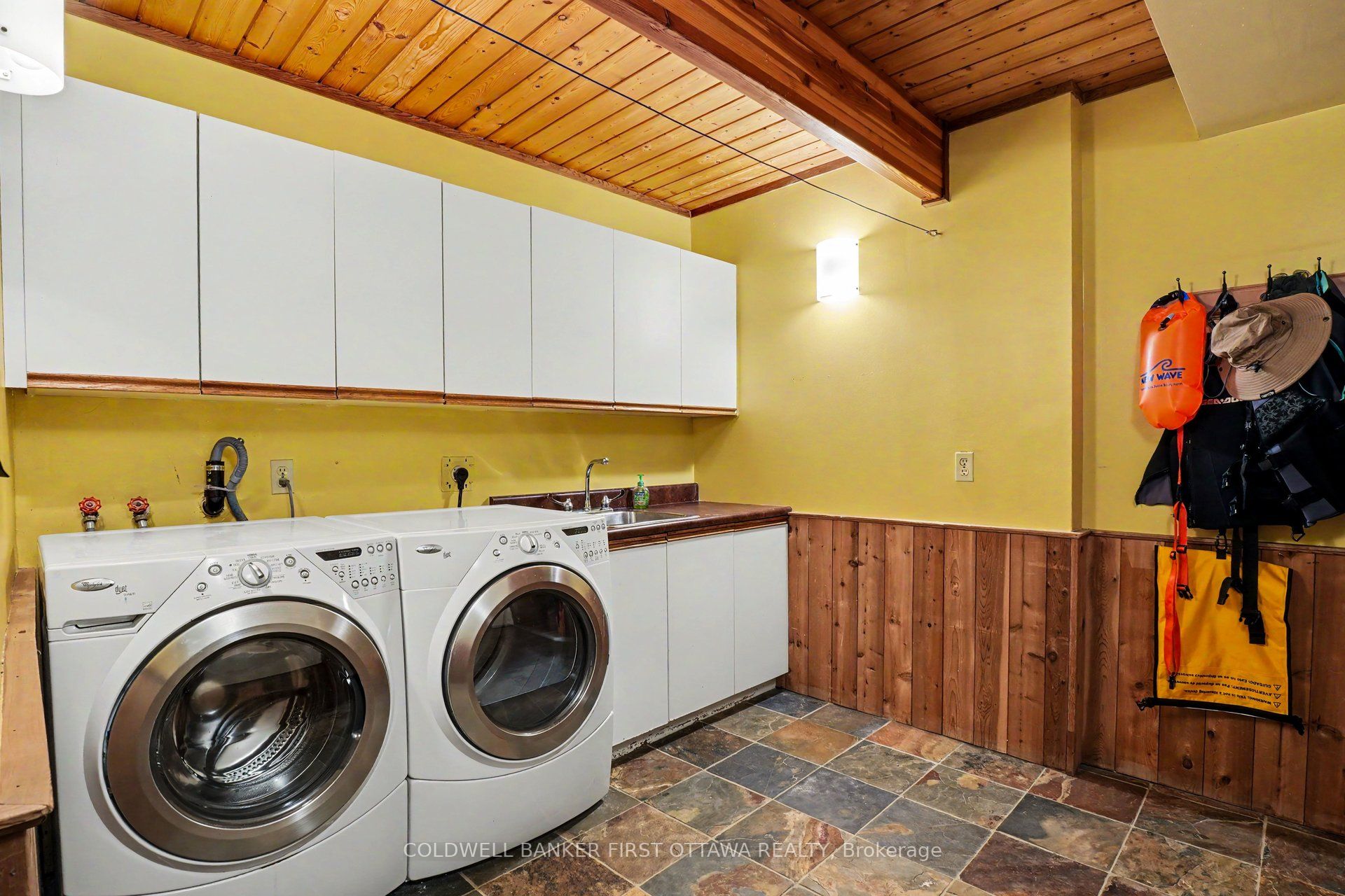 3842 Armitage Avenue Property Photo 24