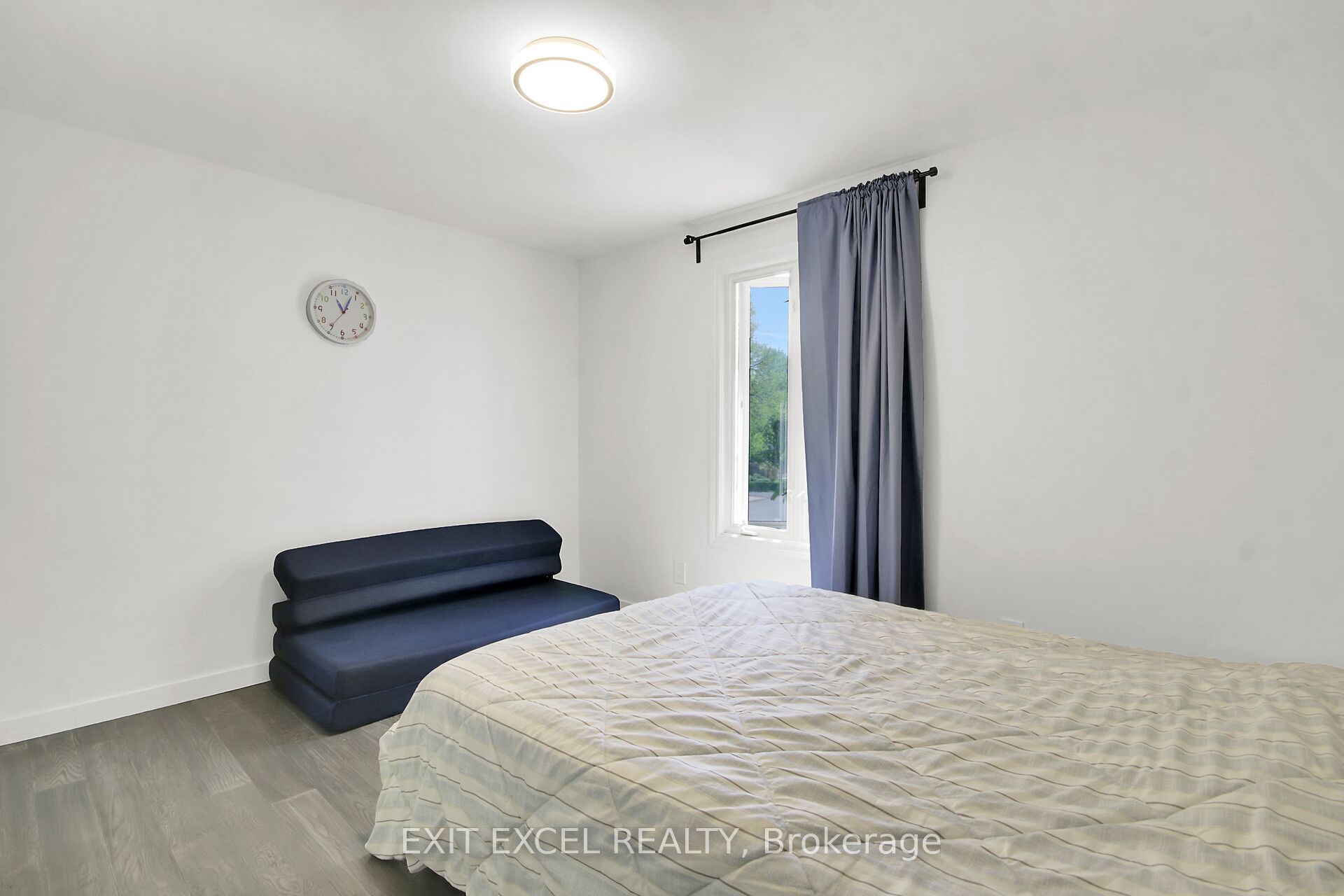 25 Uxbridge Crescent Property Photo 17