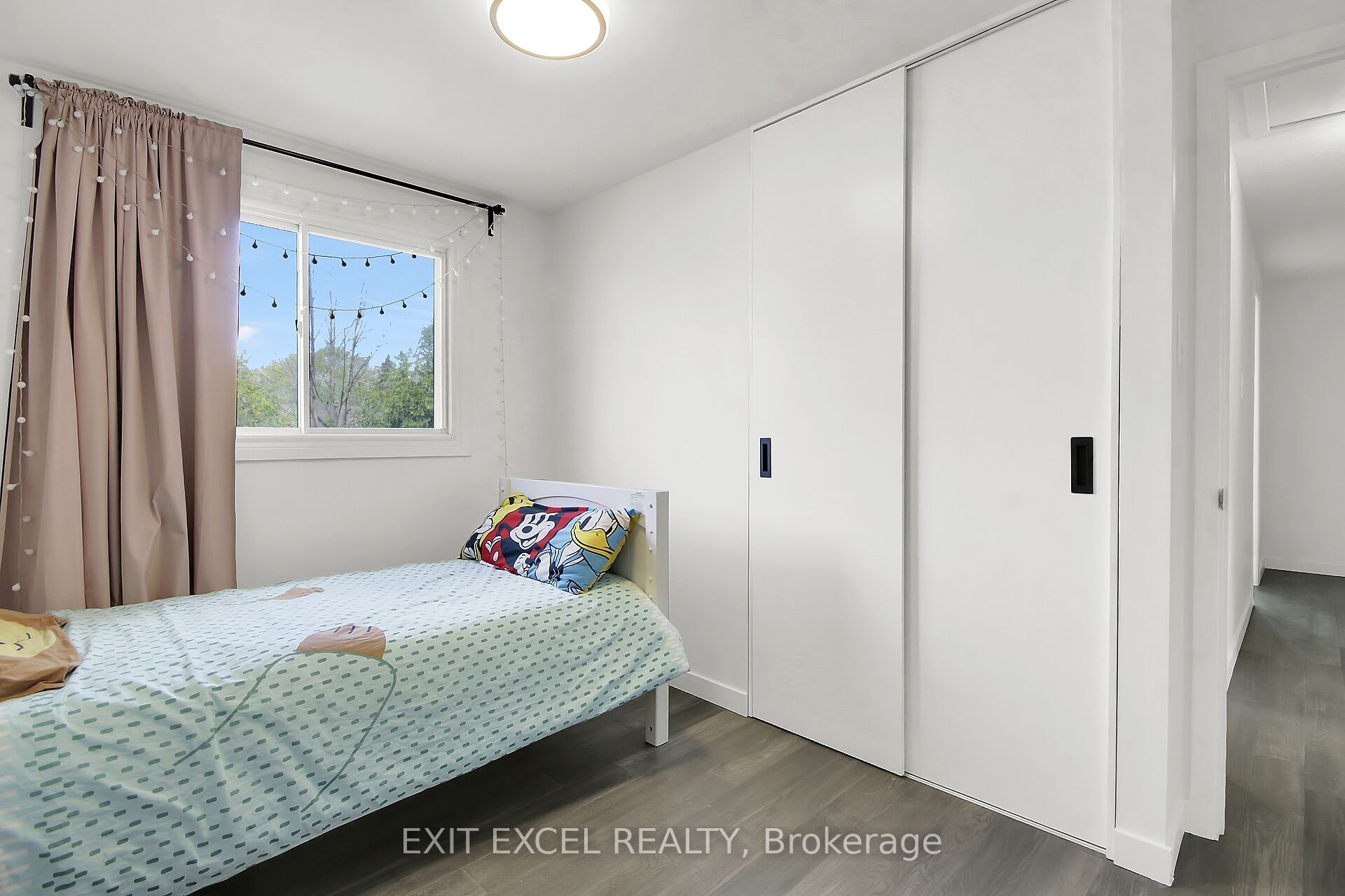 25 Uxbridge Crescent Property Photo 22