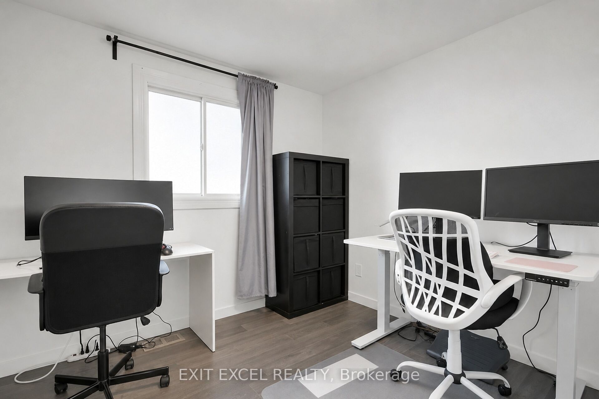 25 Uxbridge Crescent Property Photo 23