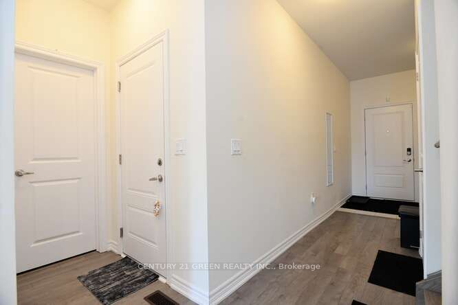 150 Winters Way Property Photo 8