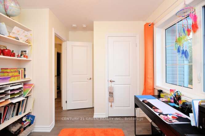 150 Winters Way Property Photo 36