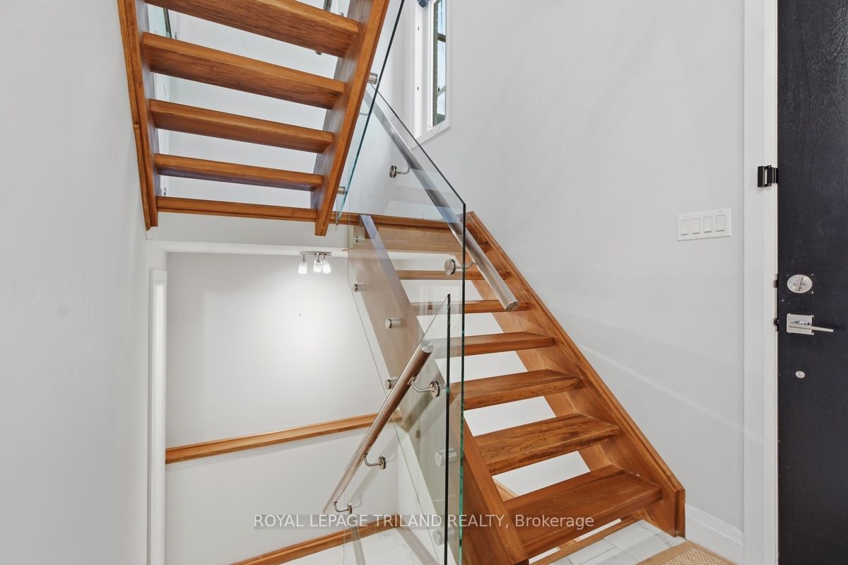 433 Hyde Park Road 4 Property Photo 17