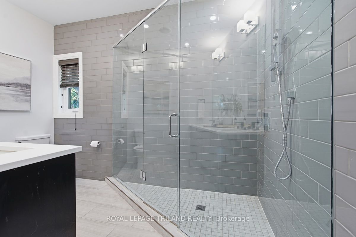 433 Hyde Park Road 4 Property Photo 25
