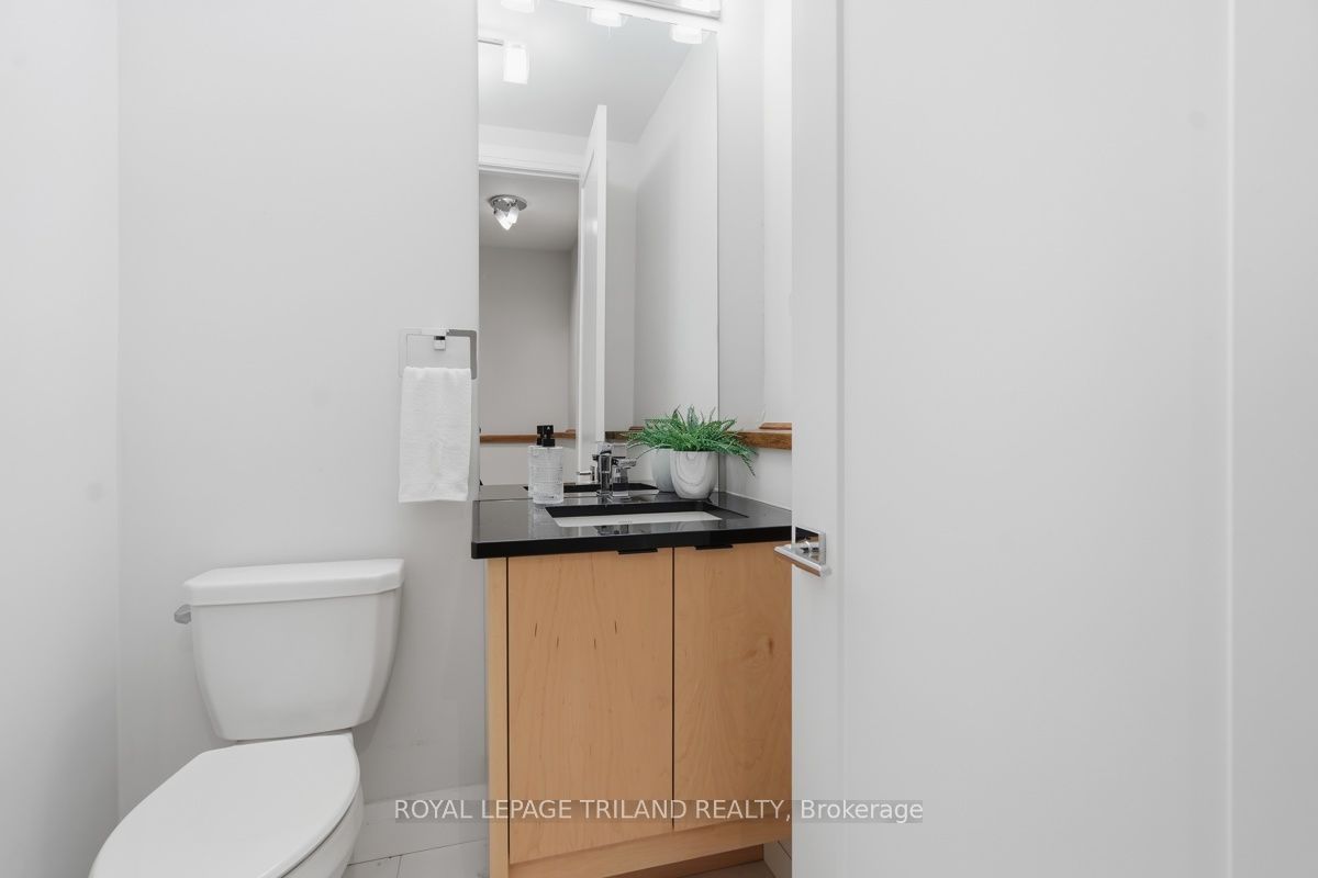 433 Hyde Park Road 4 Property Photo 31