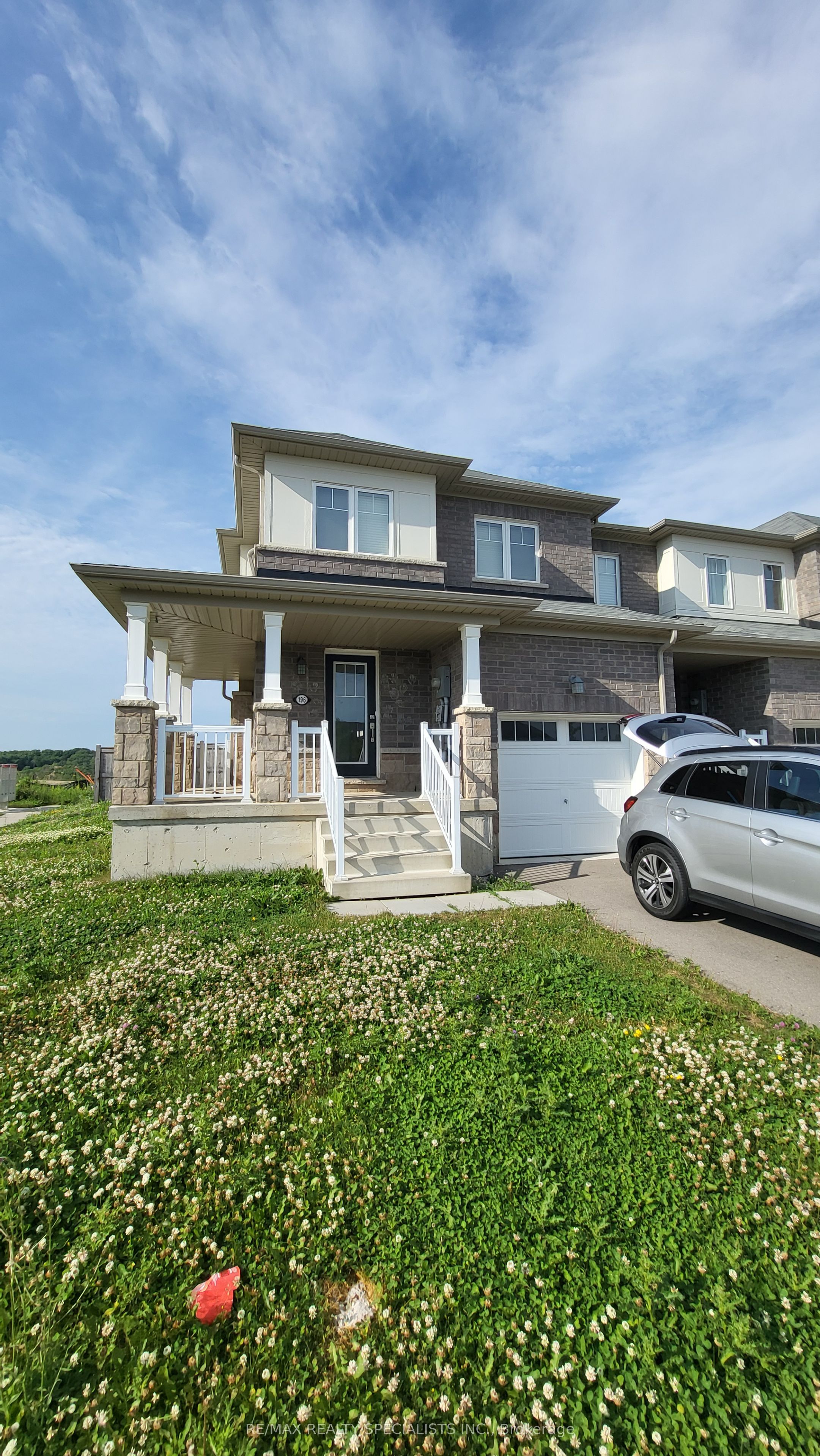 196 Maclachlan Avenue Property Photo 1
