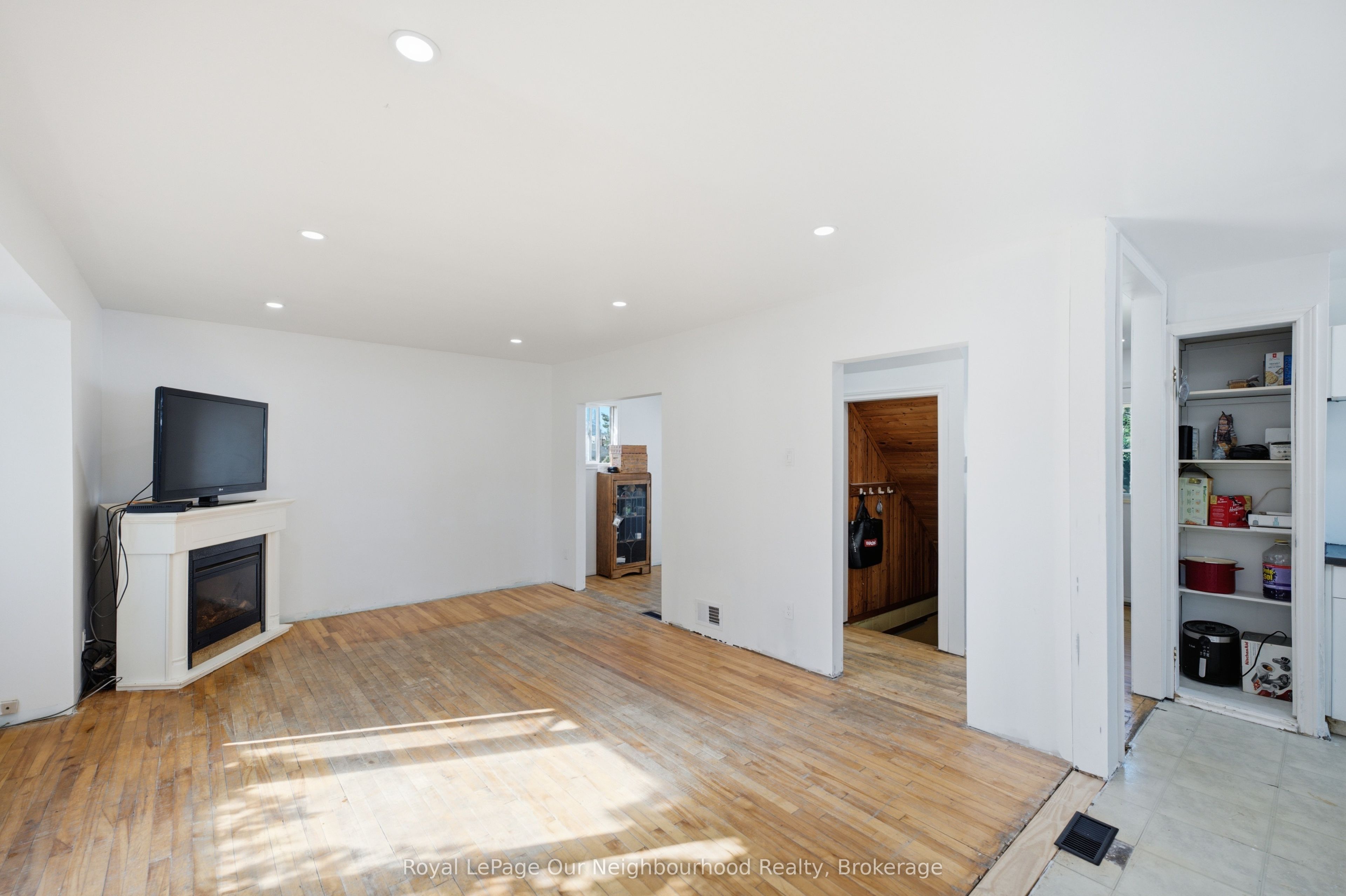 367 Campbell Street Property Photo 14