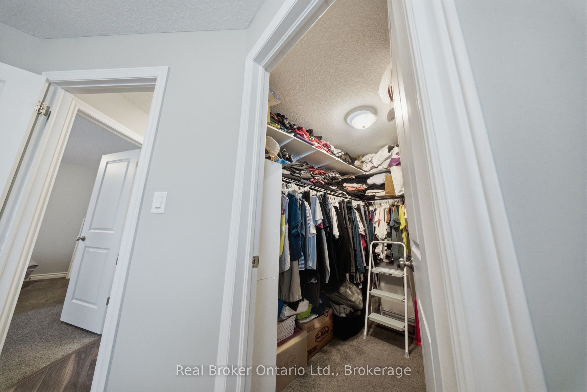 360 Dover Avenue Property Photo 19