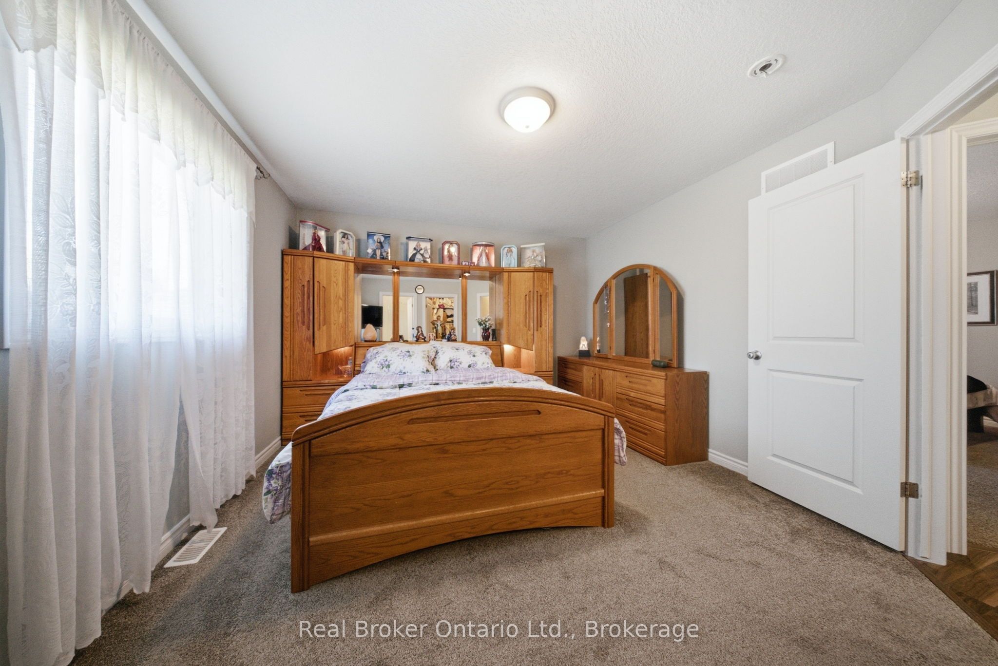 360 Dover Avenue Property Photo 20